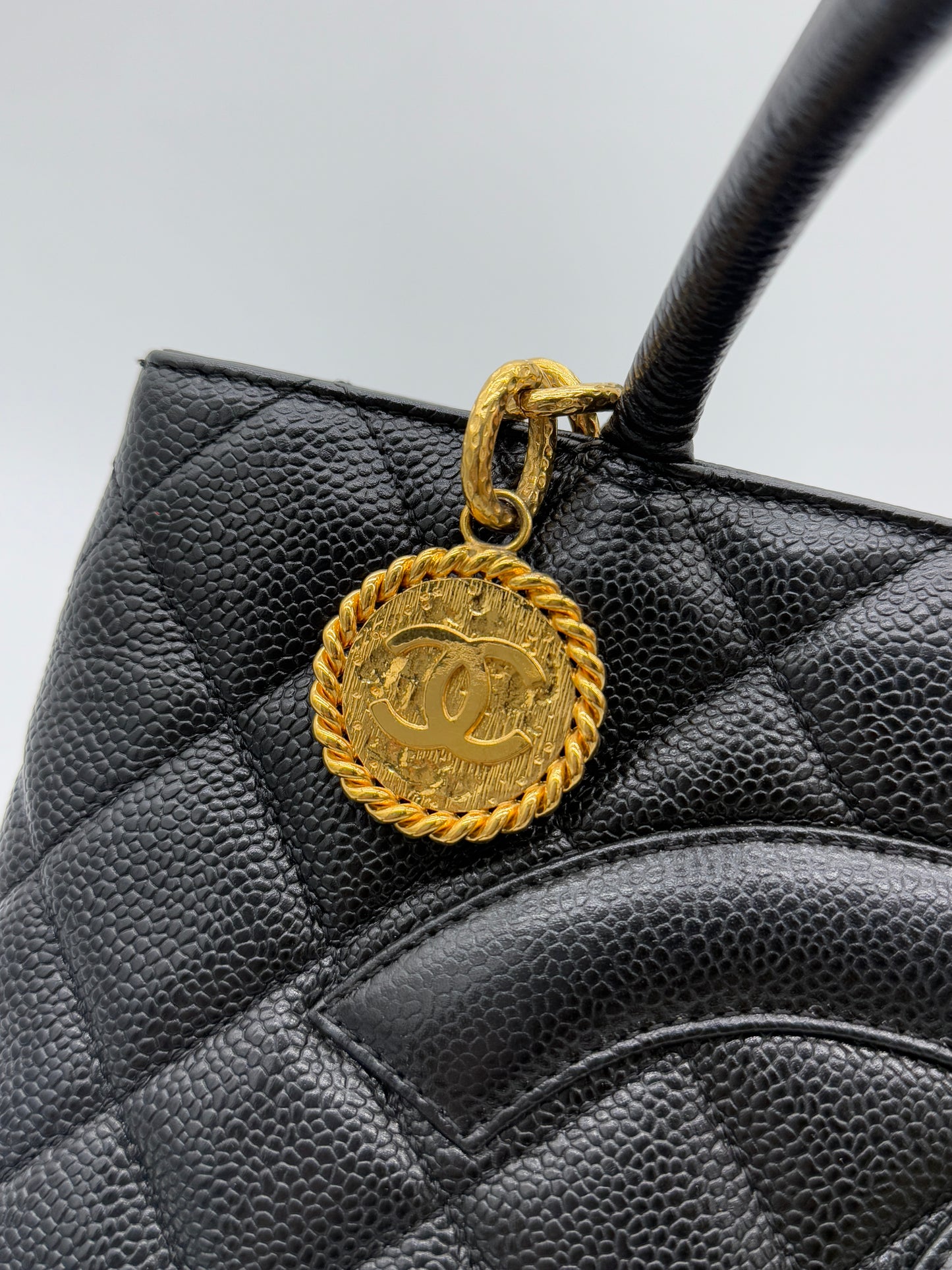 Chanel Médaillon Leather Tote Black Leather
