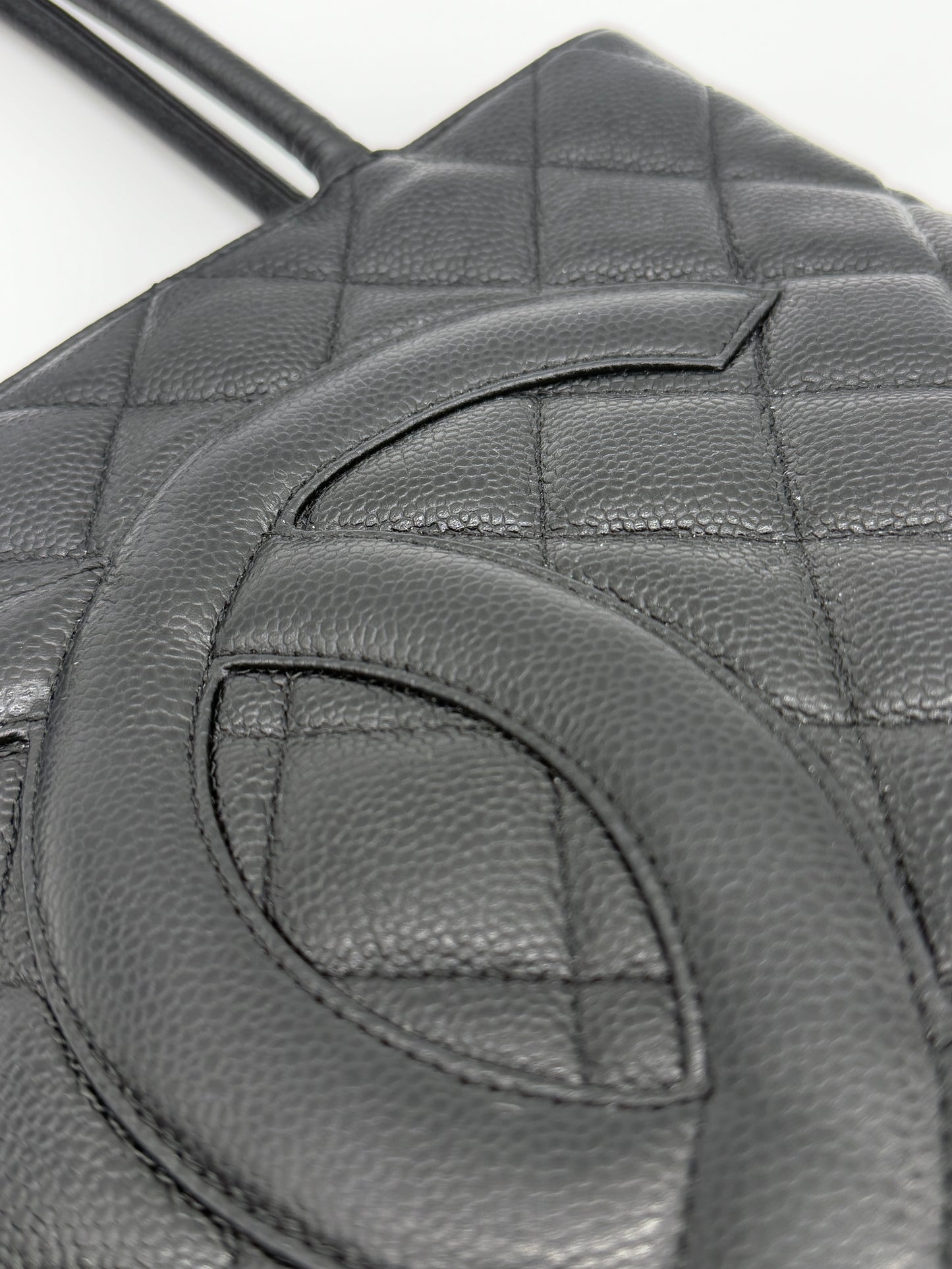 Chanel Médaillon Leather Tote Black Leather