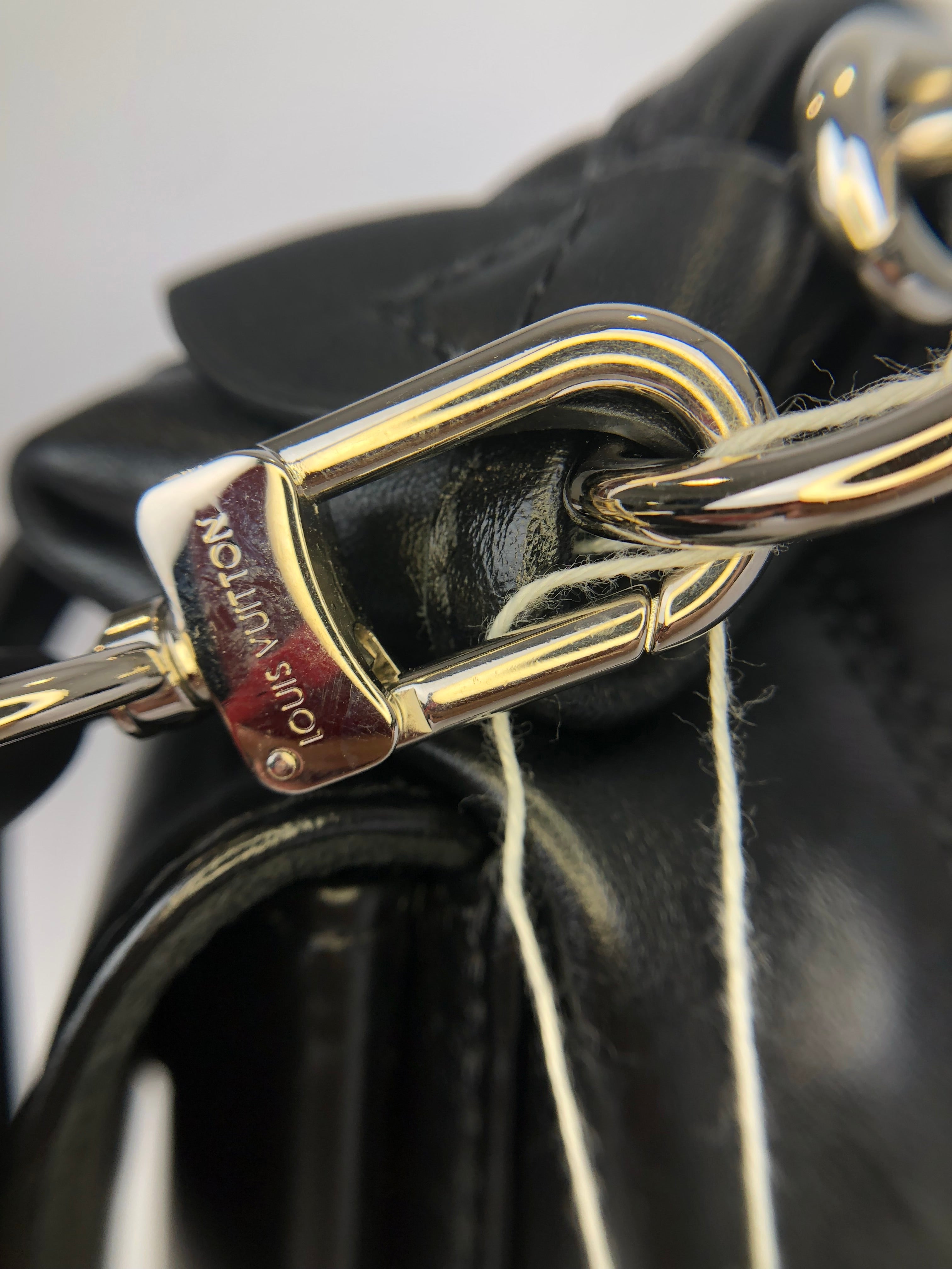 PRE OWNED-LV Monogram CarryAll Cargo Vibe