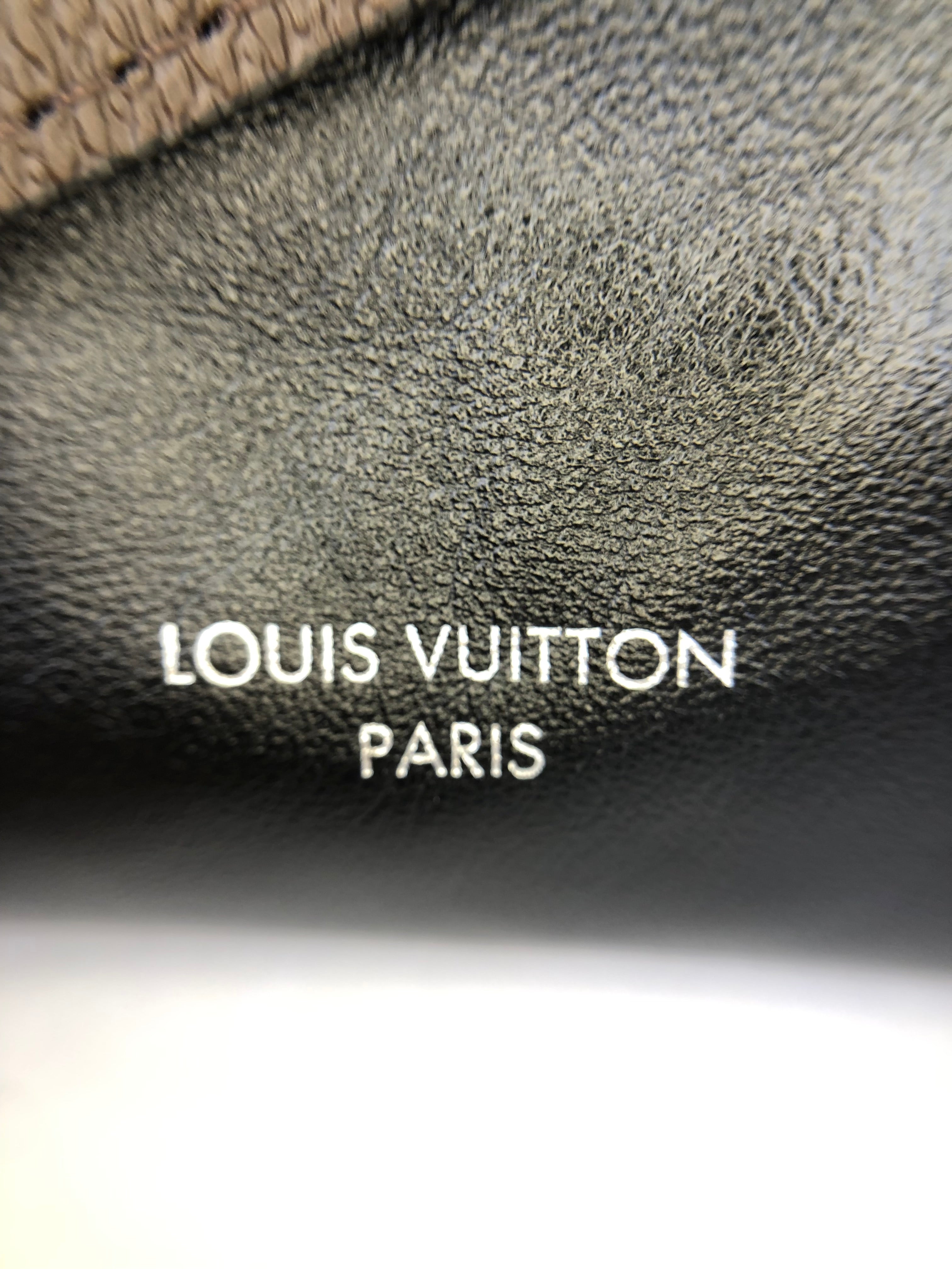 PRE OWNED-LV Monogram CarryAll Cargo Vibe