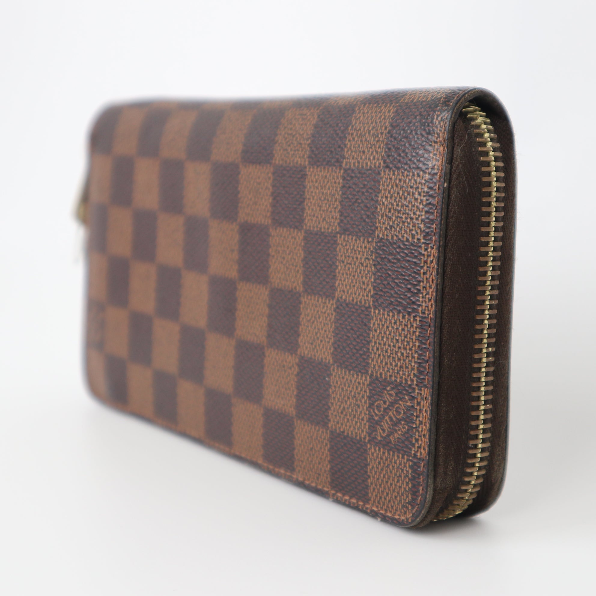 C2011 LOUIS VUITTON Damier Zippy Wallet -Pre Owned