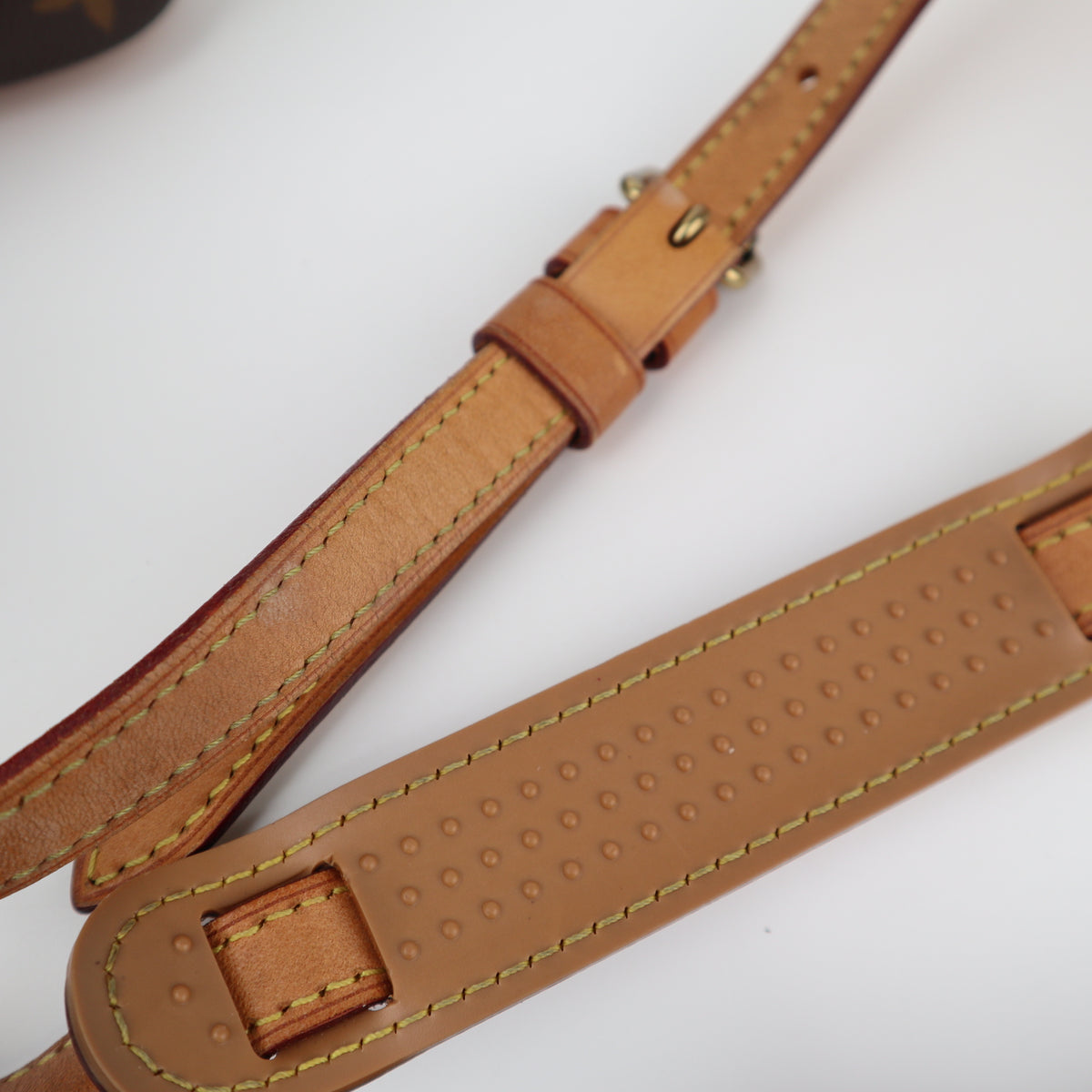 C2379 Louis Vuitton Crossbody Bag Monogram Canvas Trocadero 27 | Pre-Owned Very Good Brown Canvas Monogram