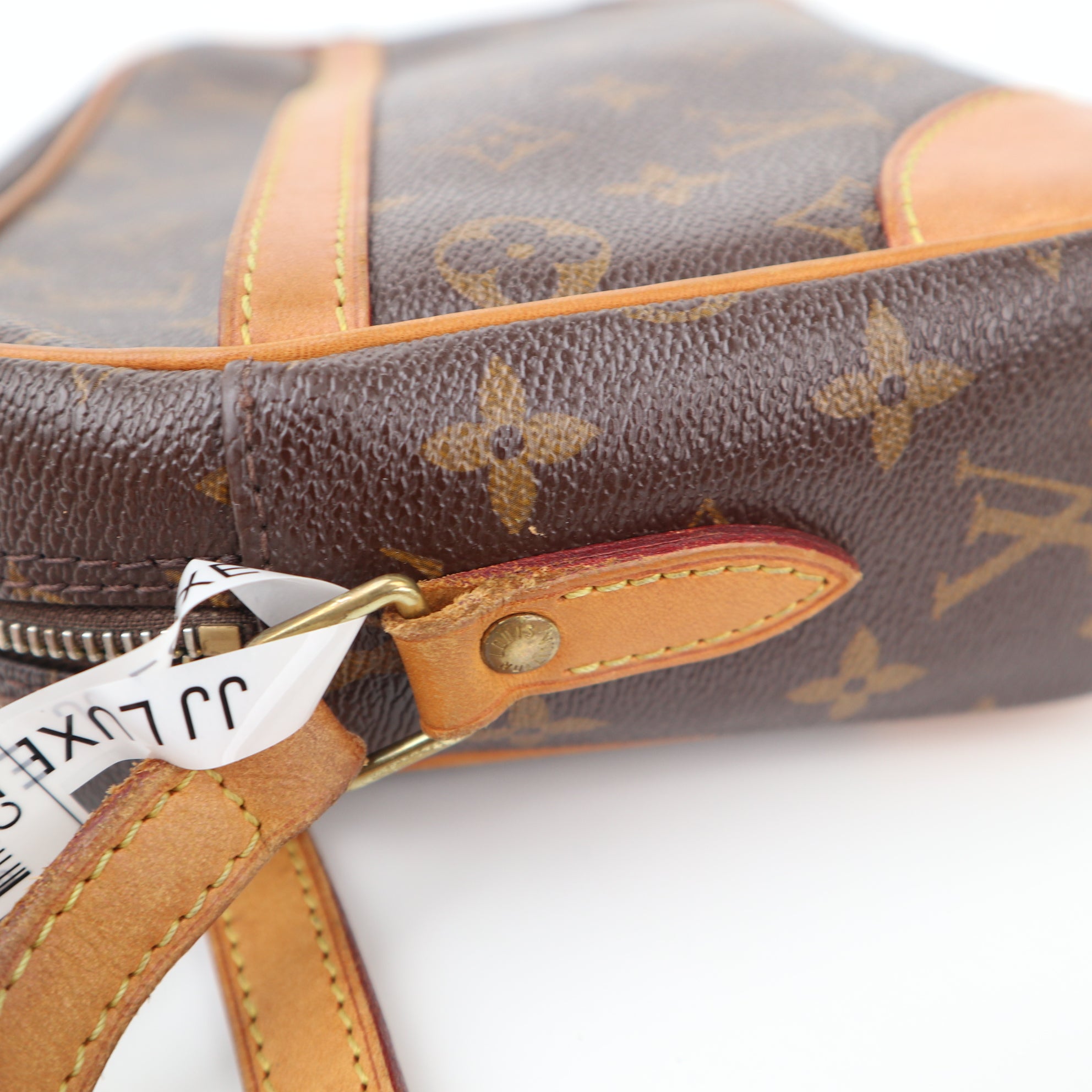 C2379 Louis Vuitton Crossbody Bag Monogram Canvas Trocadero 27 | Pre-Owned Very Good Brown Canvas Monogram