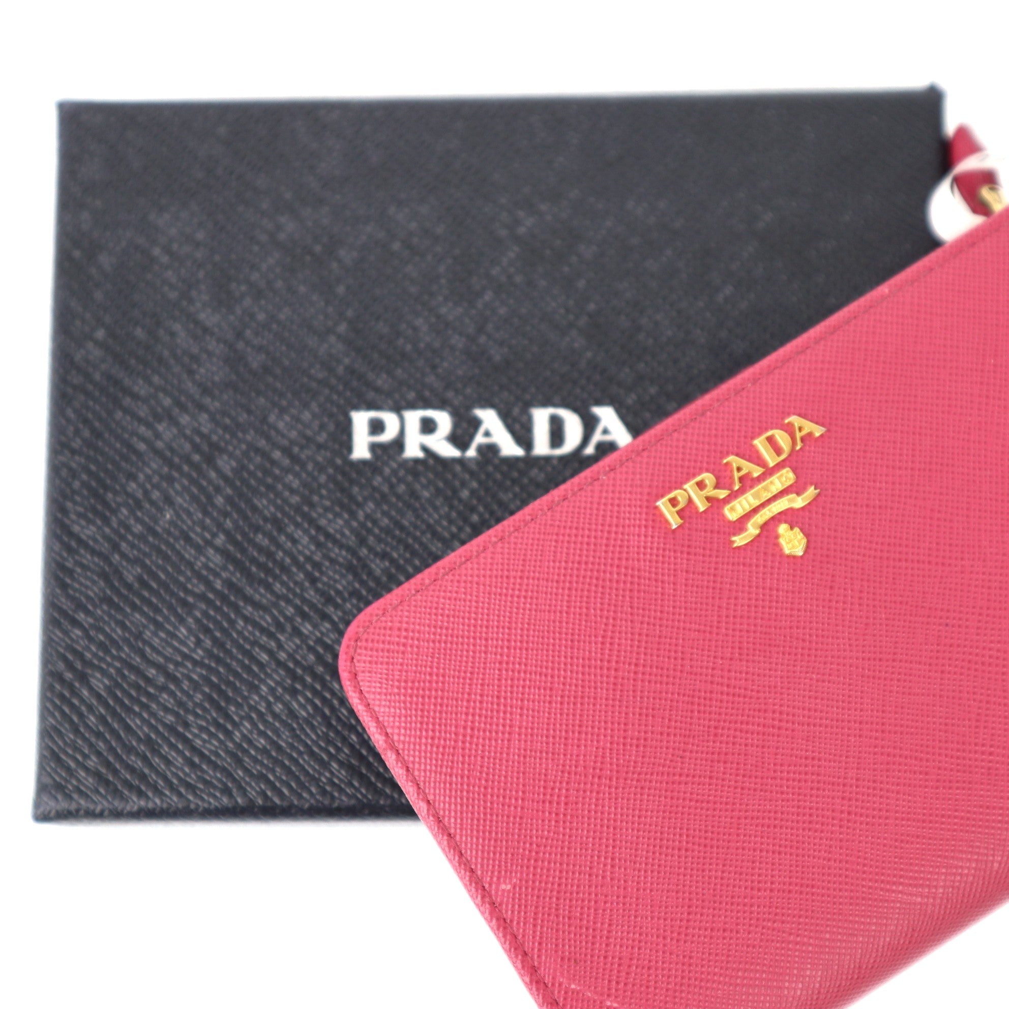 C2062 Prada Red Saffiano Zip Around Roja Zip Wallet -Pre Owned