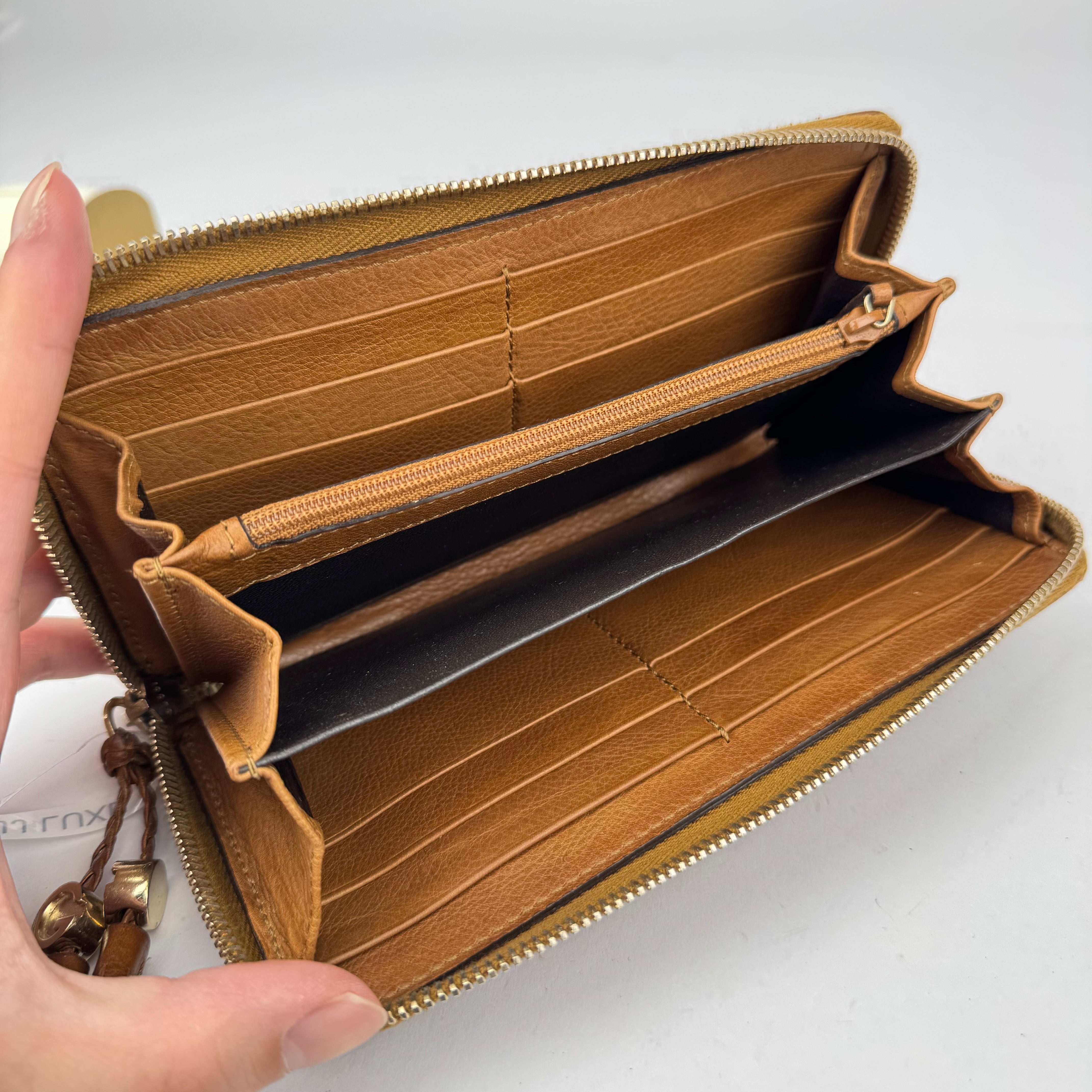 J1771 Gucci Vintage Wallet in GG Supreme Canvas- Pre Owned