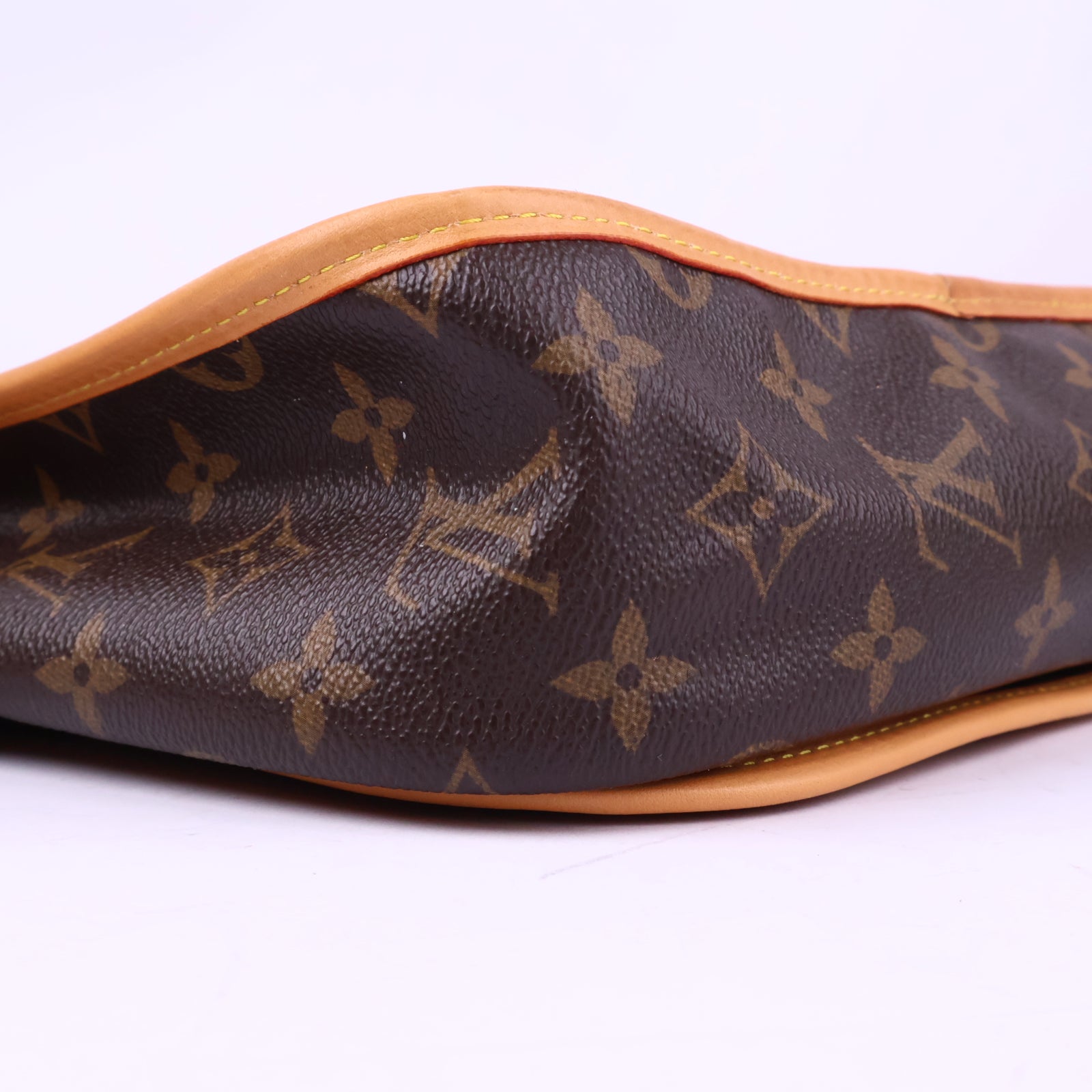 Louis Vuitton Monogram Bosphore PM Messenger Bag J3039R | Pre-Owned Excellent Brown Monogram Canvas
