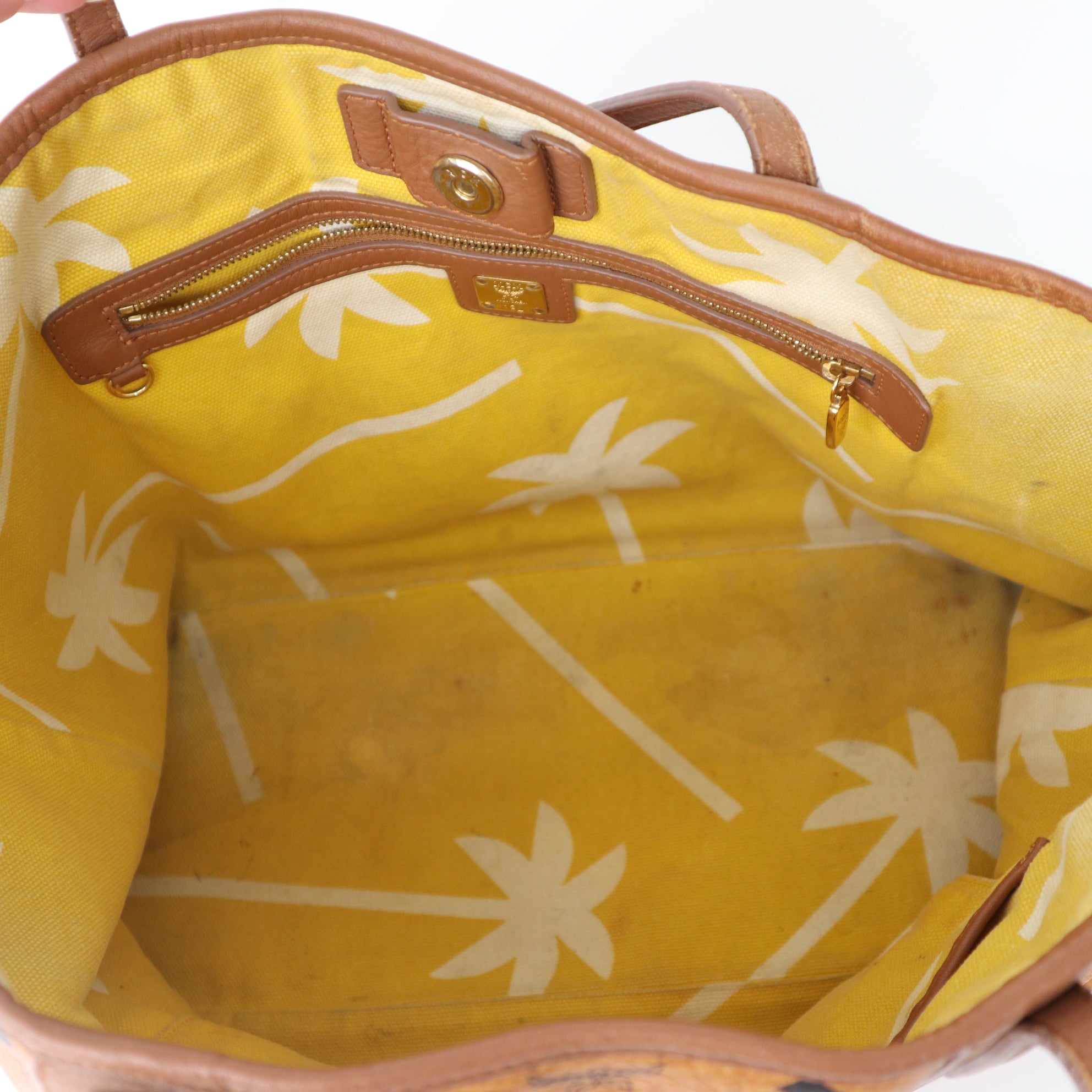 C1997 Authentic MCM Tote Bag With Pouch-Pre Owned