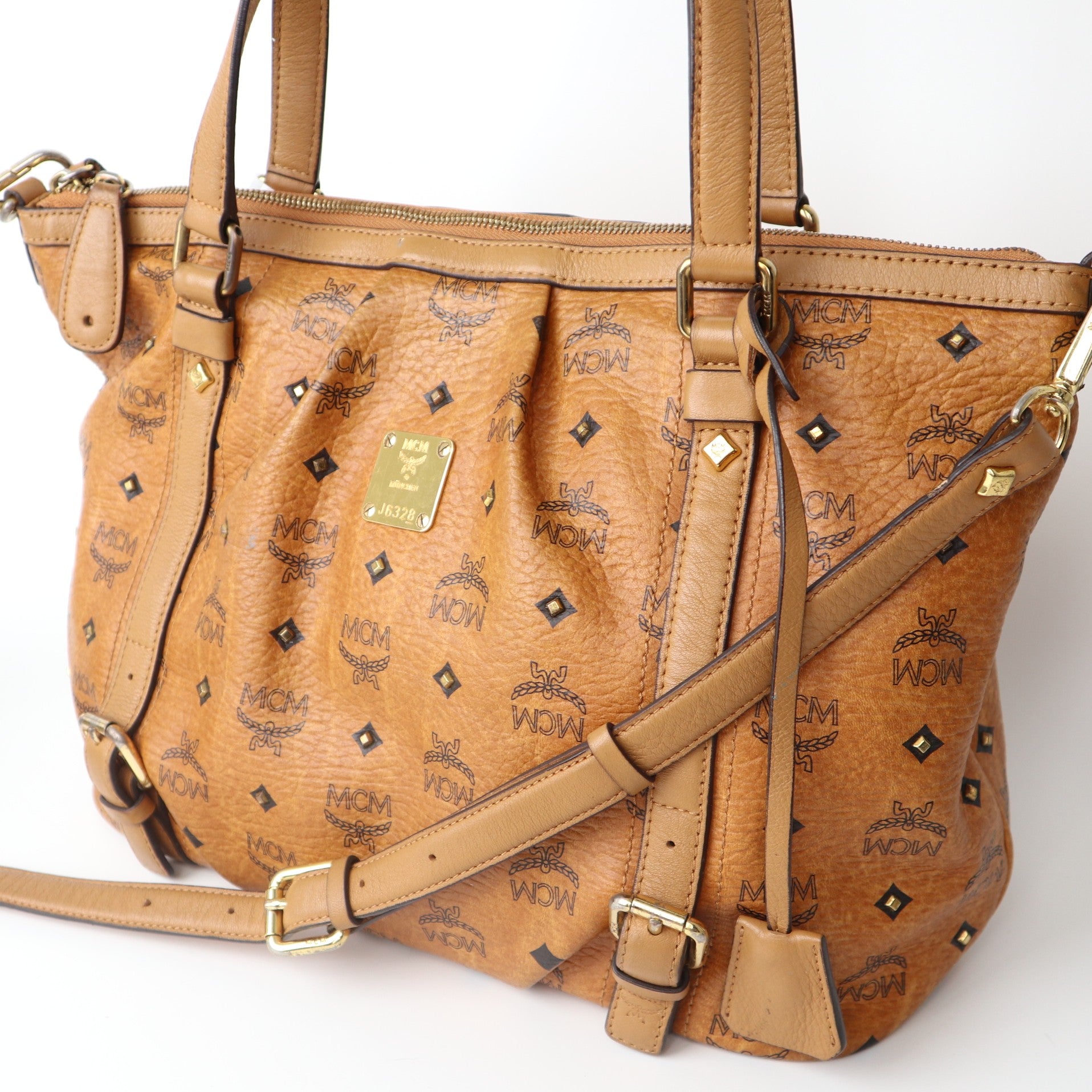 C2043 MCM Cognac Visetos Shoulder Bag Brown Totes - Pre Owned