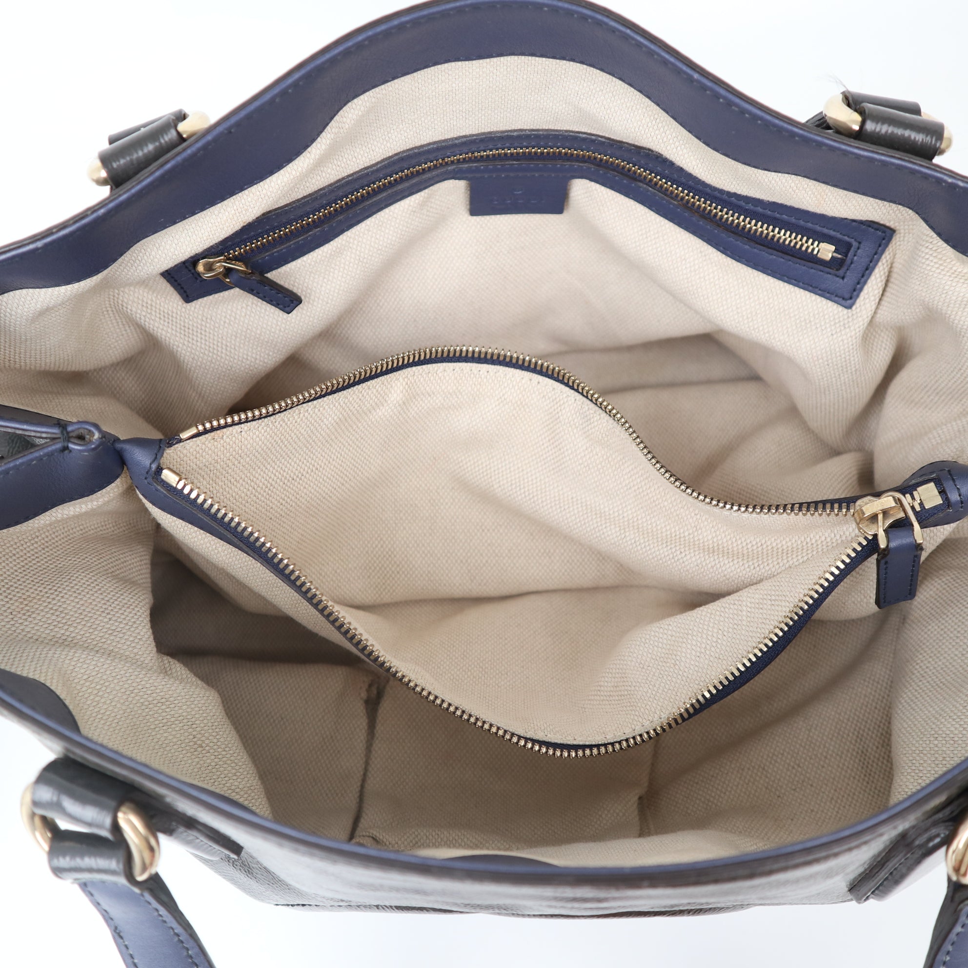 C2040 Gucci Soho Bags-Pre-Owned