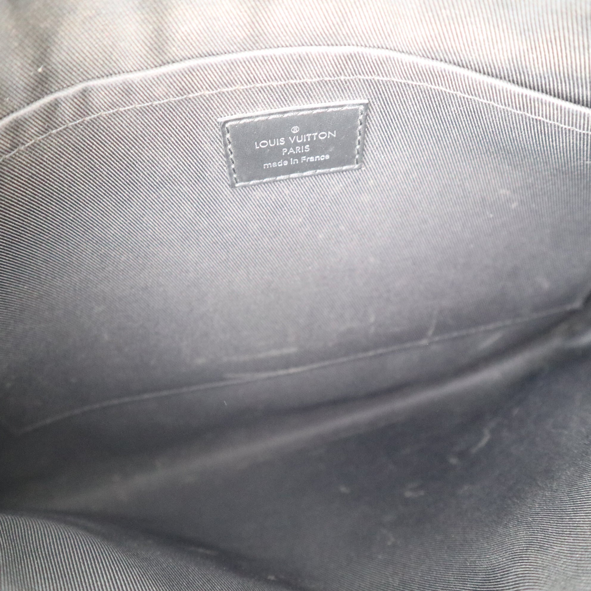 C2039 Louis Vuitton Eclipse Monogram Apollo Clutch Bag -Pre Owned