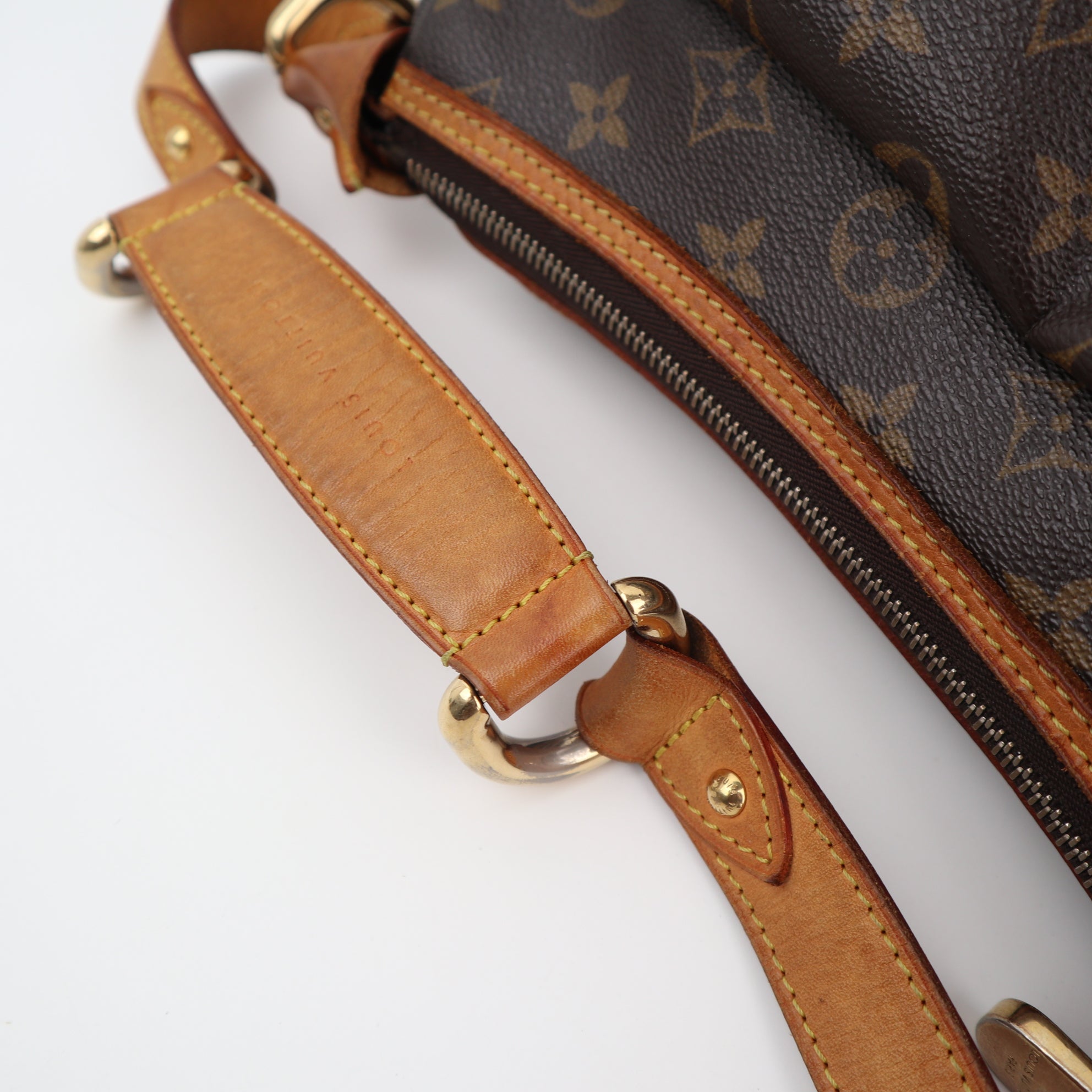 Louis Vuitton Monogram Canvas Tikal GM Bag Shoulder Bag C1555 | Pre-Owned Very Good Brown Monogram Canvas
