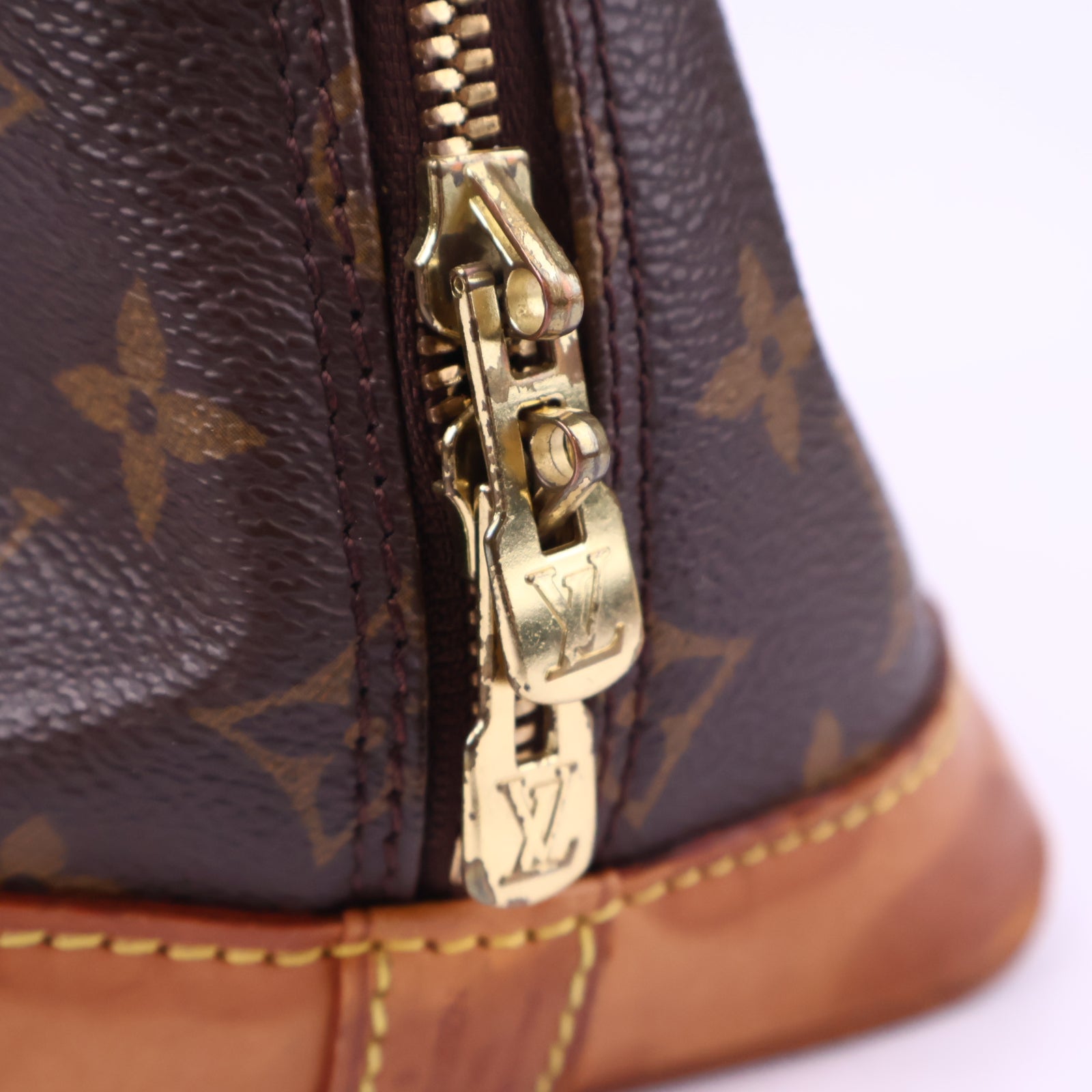 Louis Vuitton Alma Monogram Canvas Top Handle Bag J3150 | Pre-Owned Excellent Brown Monogram Canvas