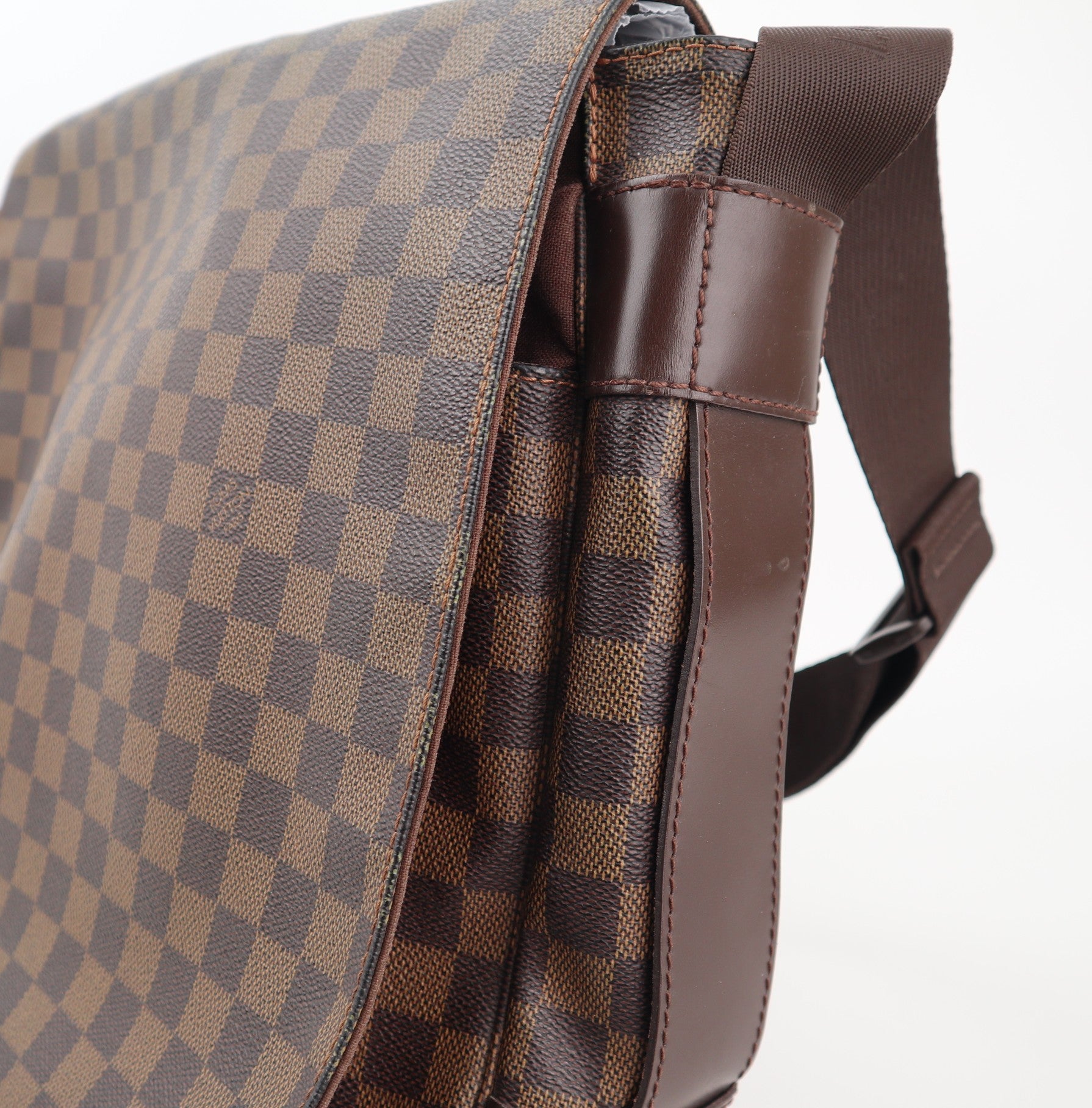 Louis Vuitton Damier Ebene Bastille Shoulder Bag C1557 | Pre-Owned Excellent Brown Damier Ebene Canvas