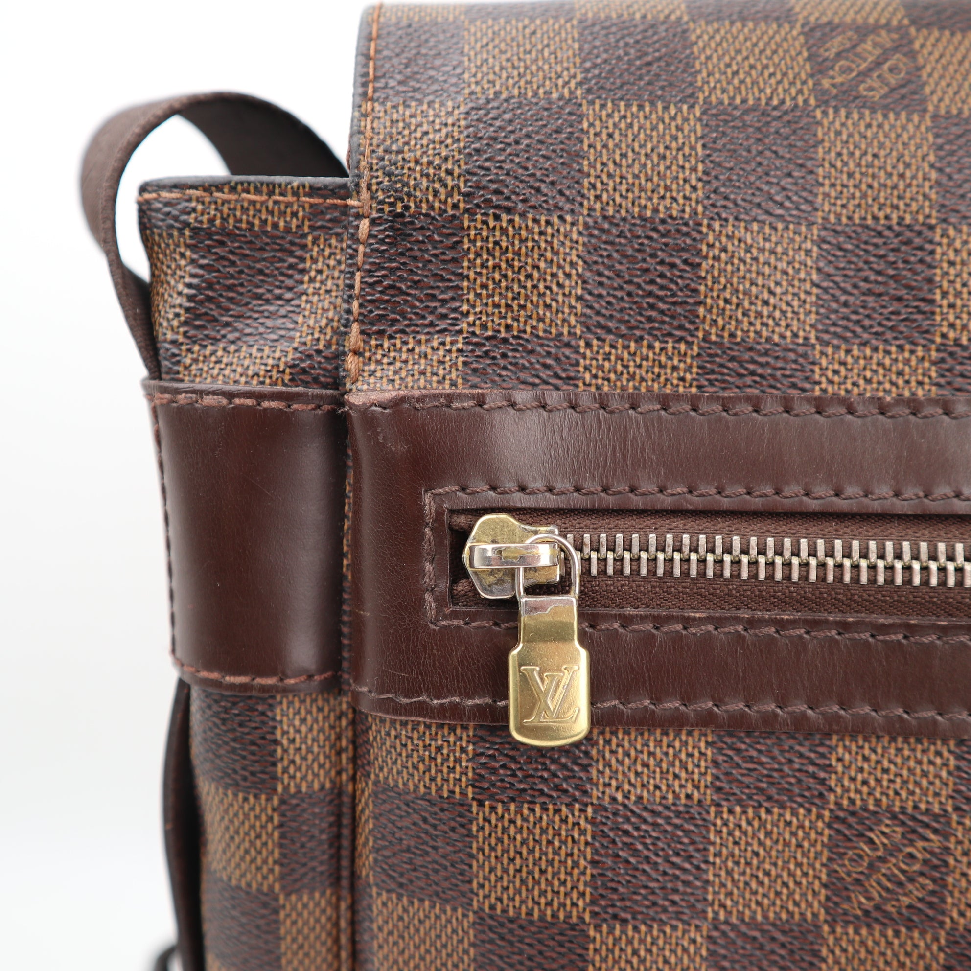Louis Vuitton Damier Ebene Bastille Shoulder Bag C1557 | Pre-Owned Excellent Brown Damier Ebene Canvas