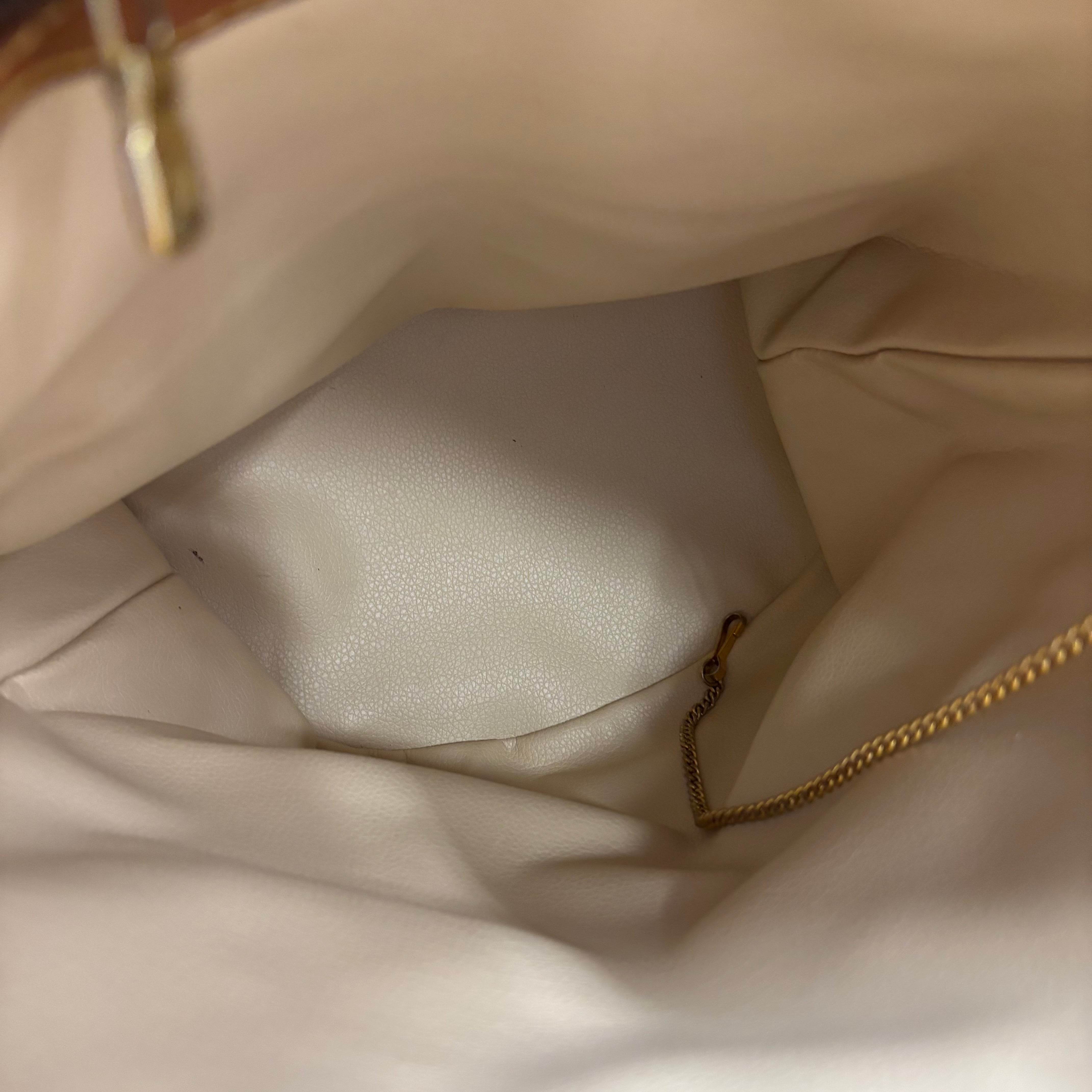 J3199R Louis Vuitton Bucket Bag Monogram GM Bucket | Pre-Owned Like New Brown Monogram Canvas