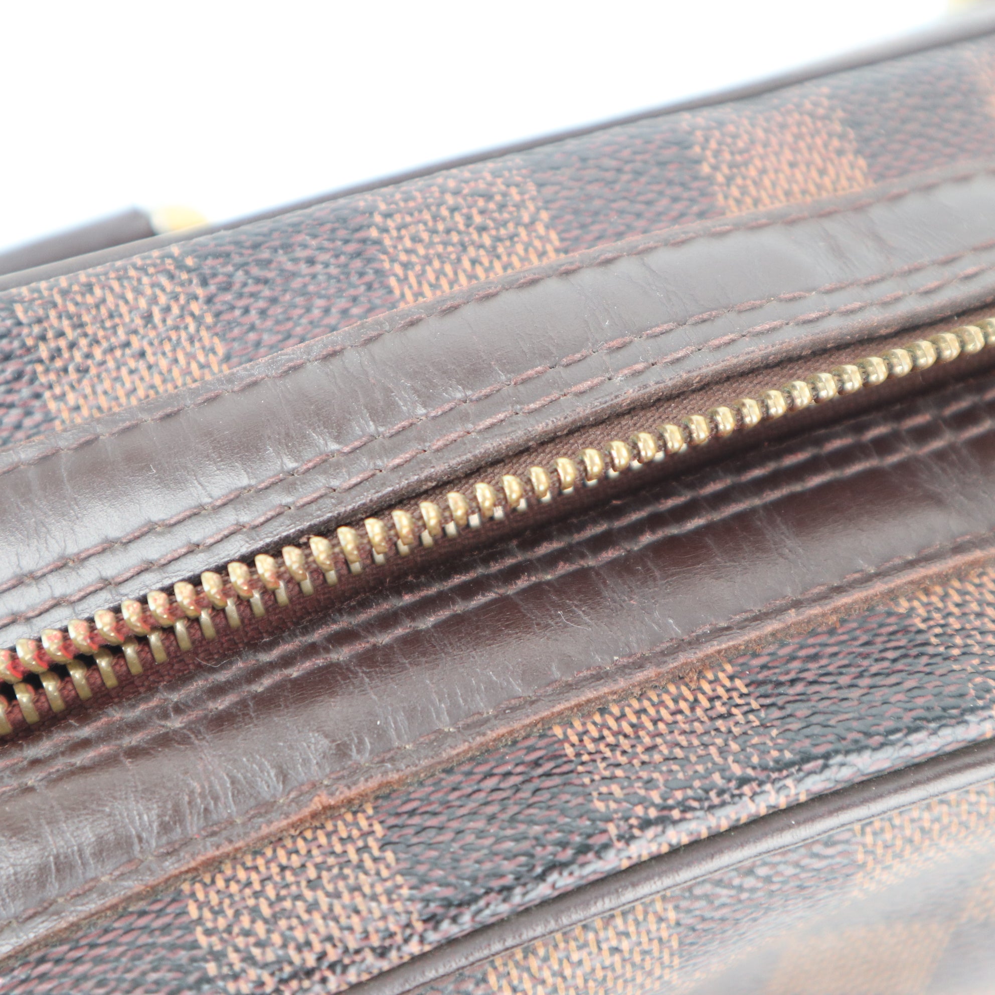 Louis Vuitton Damier Ebene Duomo Shoulder Bag C1586 | Pre-Owned Very Good Brown Damier Ebene Canvas