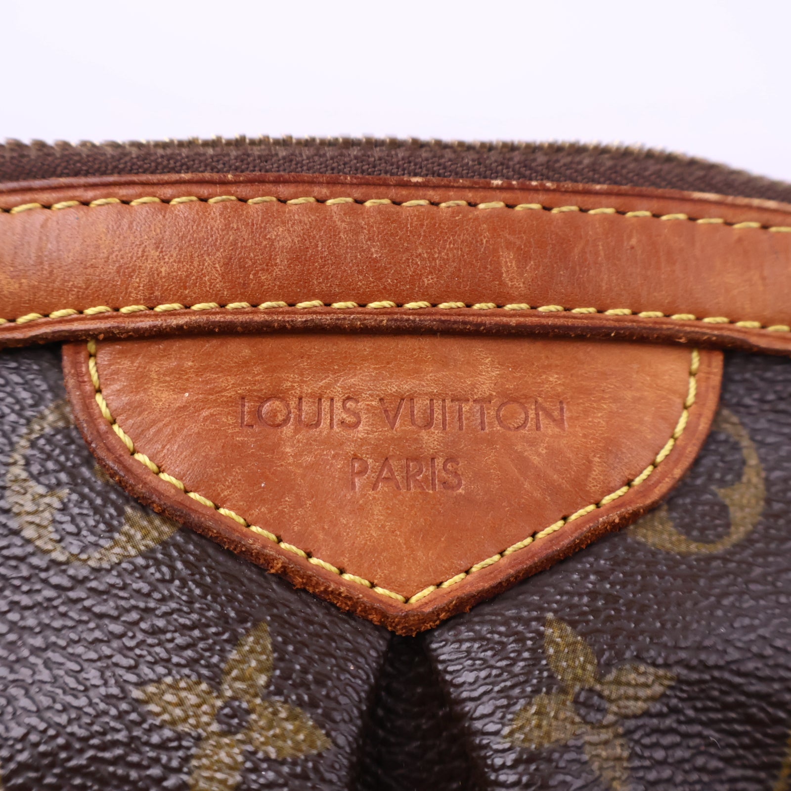 J3197 Louis Vuitton Top Handle Bag Tivoli Leather Handbag GM | Pre-Owned Very Good Leather