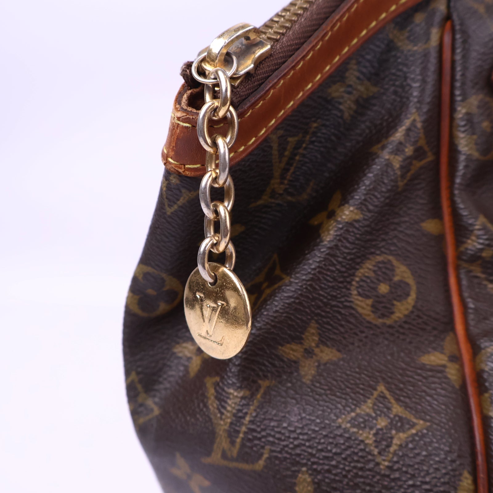 J3197 Louis Vuitton Top Handle Bag Tivoli Leather Handbag GM | Pre-Owned Very Good Leather