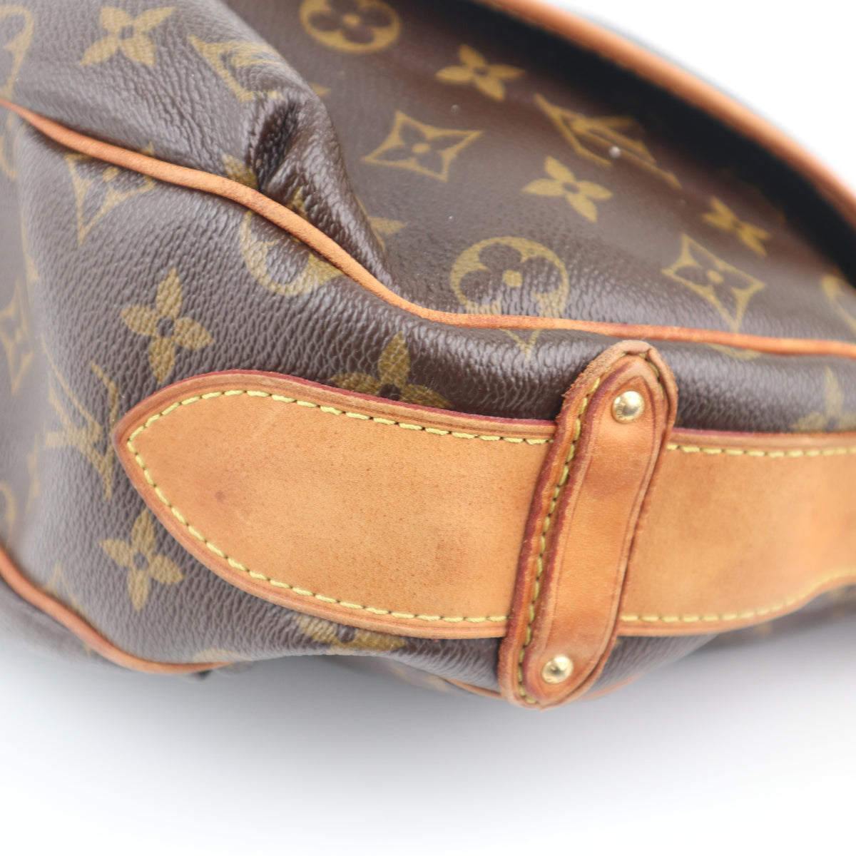 C2440 Louis Vuitton Shoulder Bag Monogram Canvas Tulum GM | Pre-Owned Very Good Brown Canvas Monogram