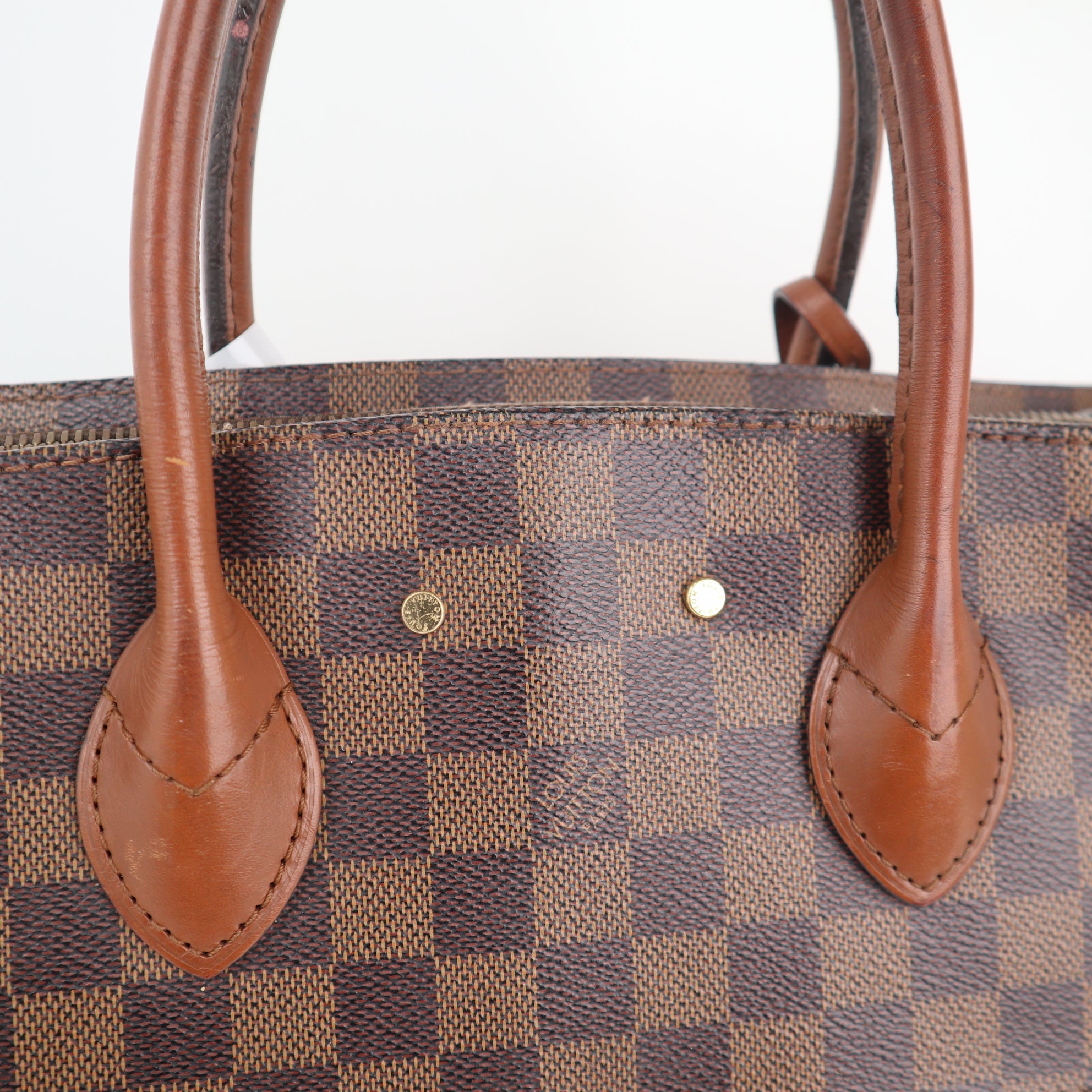 C2445 Louis Vuitton Shoulder Bag Damier Ebene Ascot | Pre-Owned Very Good Brown Canvas Damier Ebene