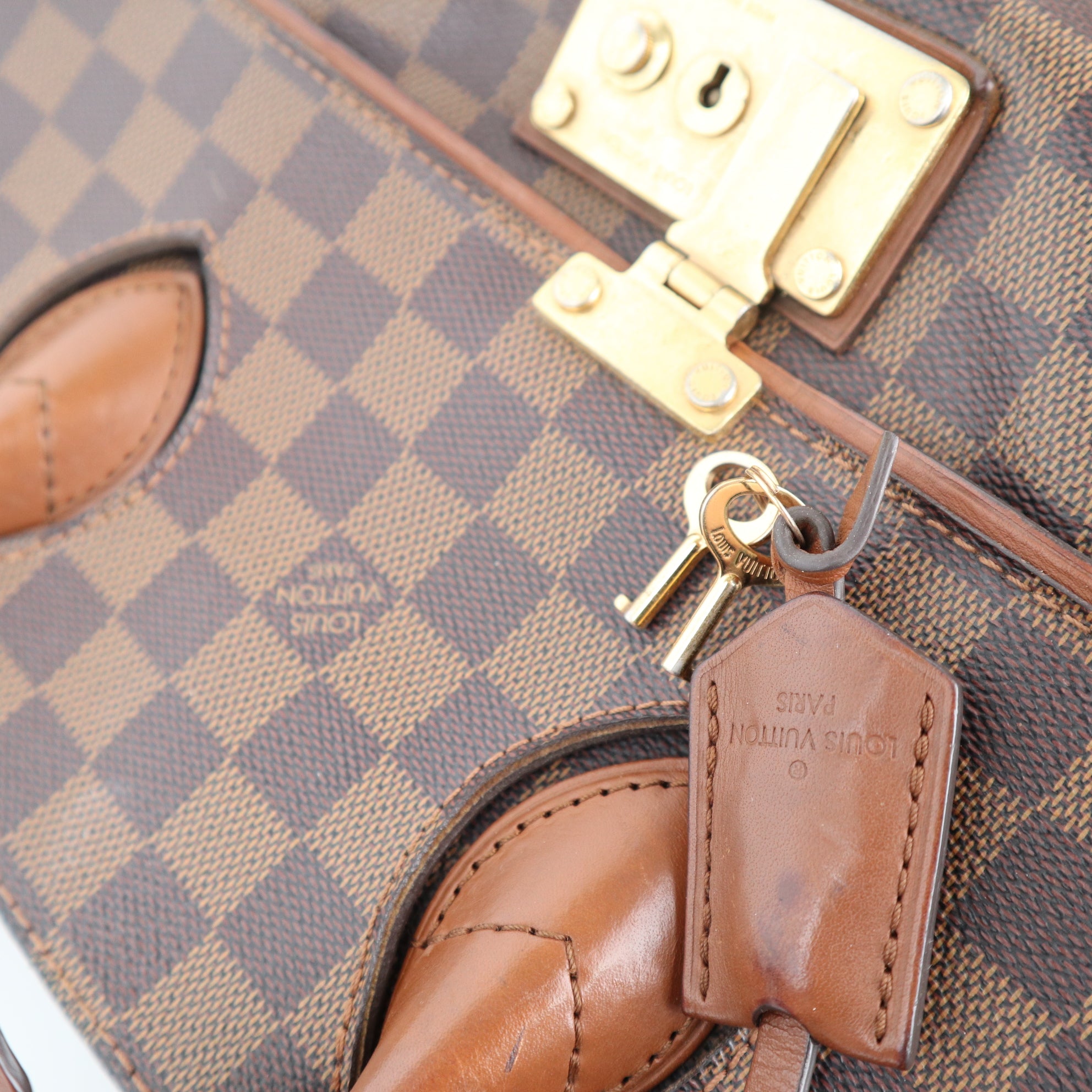 C2445 Louis Vuitton Shoulder Bag Damier Ebene Ascot | Pre-Owned Very Good Brown Canvas Damier Ebene