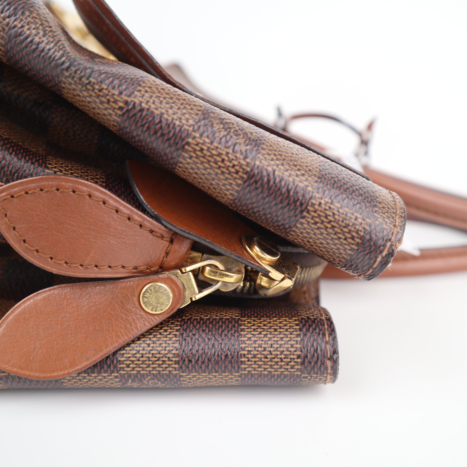 C2445 Louis Vuitton Shoulder Bag Damier Ebene Ascot | Pre-Owned Very Good Brown Canvas Damier Ebene