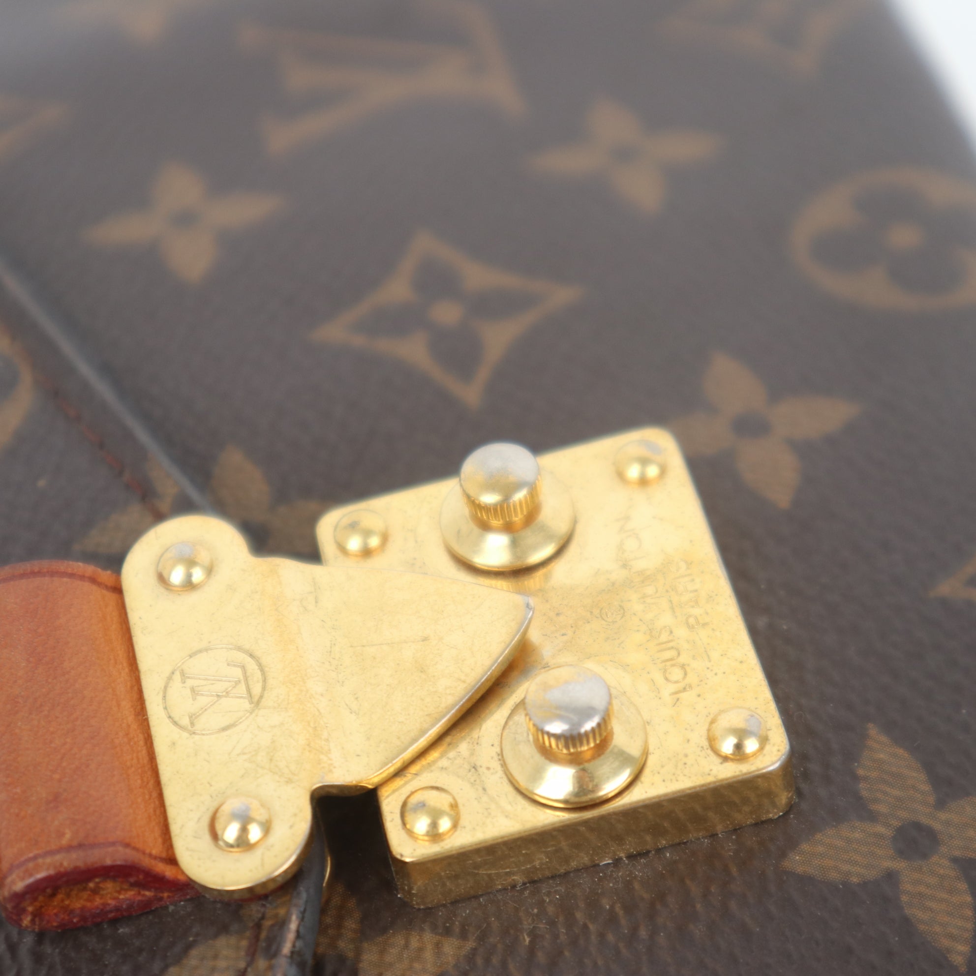 C1040 Louis Vuitton Pochette Metis Monogram Canvas crossbody bag-Pre Owned