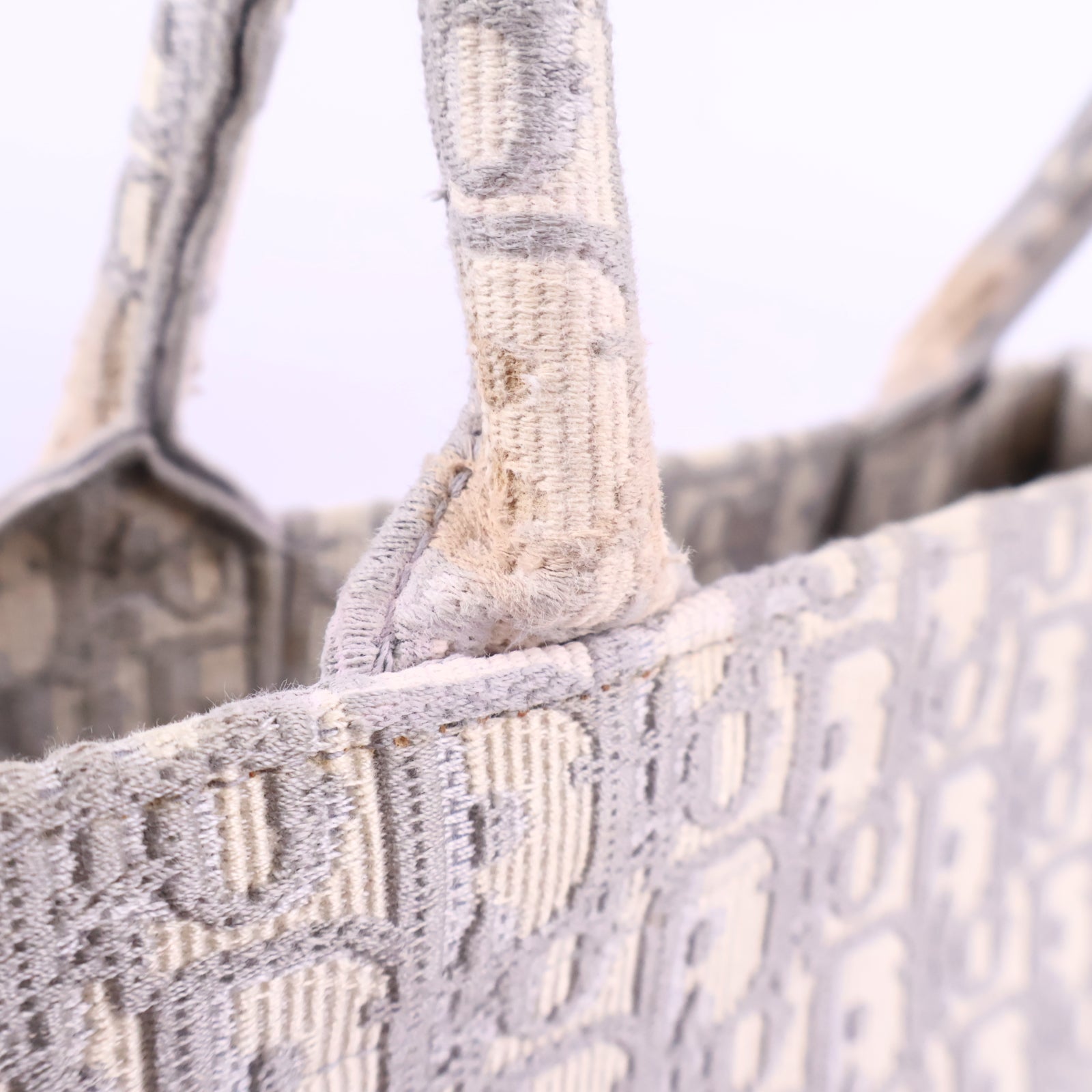 J3218 Christian Dior Tote Bag Book Tote | Pre-Owned Like New Grey Canvas Dior Oblique embroidery