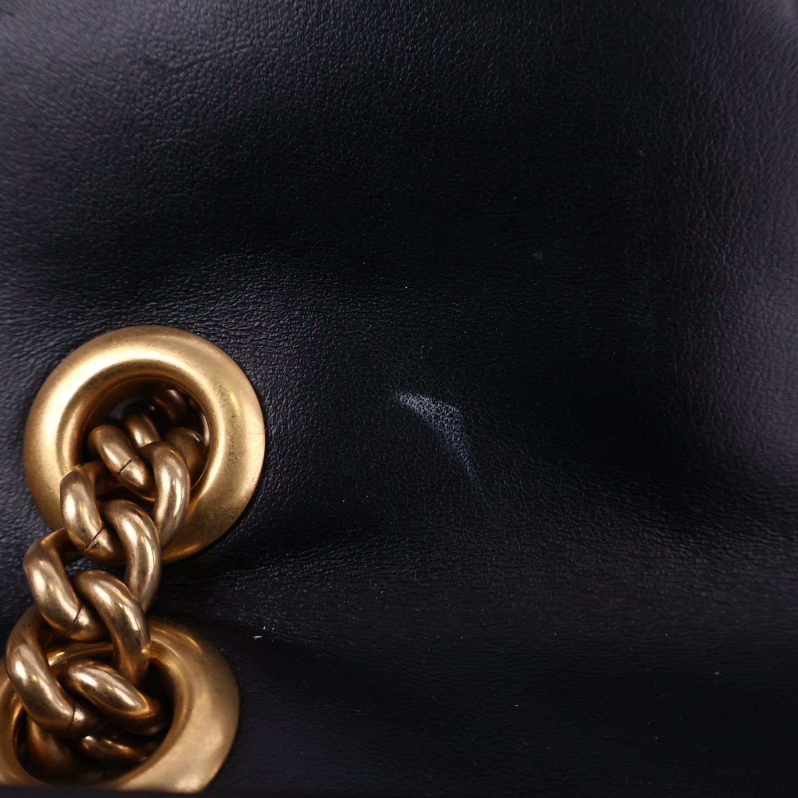 J3219 Gucci Shoulder Bag GG Marmont Matelasse | Pre-Owned Like New Black Leather Chevron matelasse