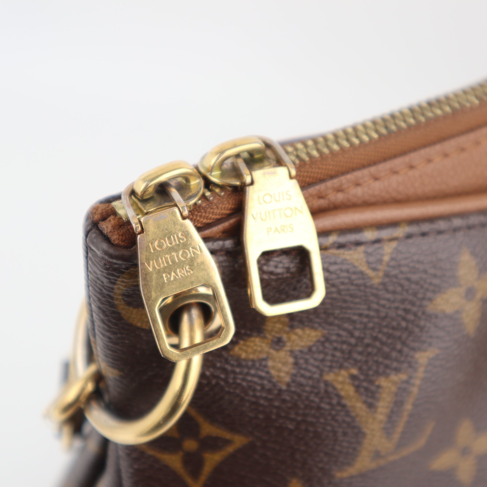 C2458 Louis Vuitton Shoulder Bag Pallas MM Monogram Canvas | Pre-Owned Very Good Brown Monogram Canvas