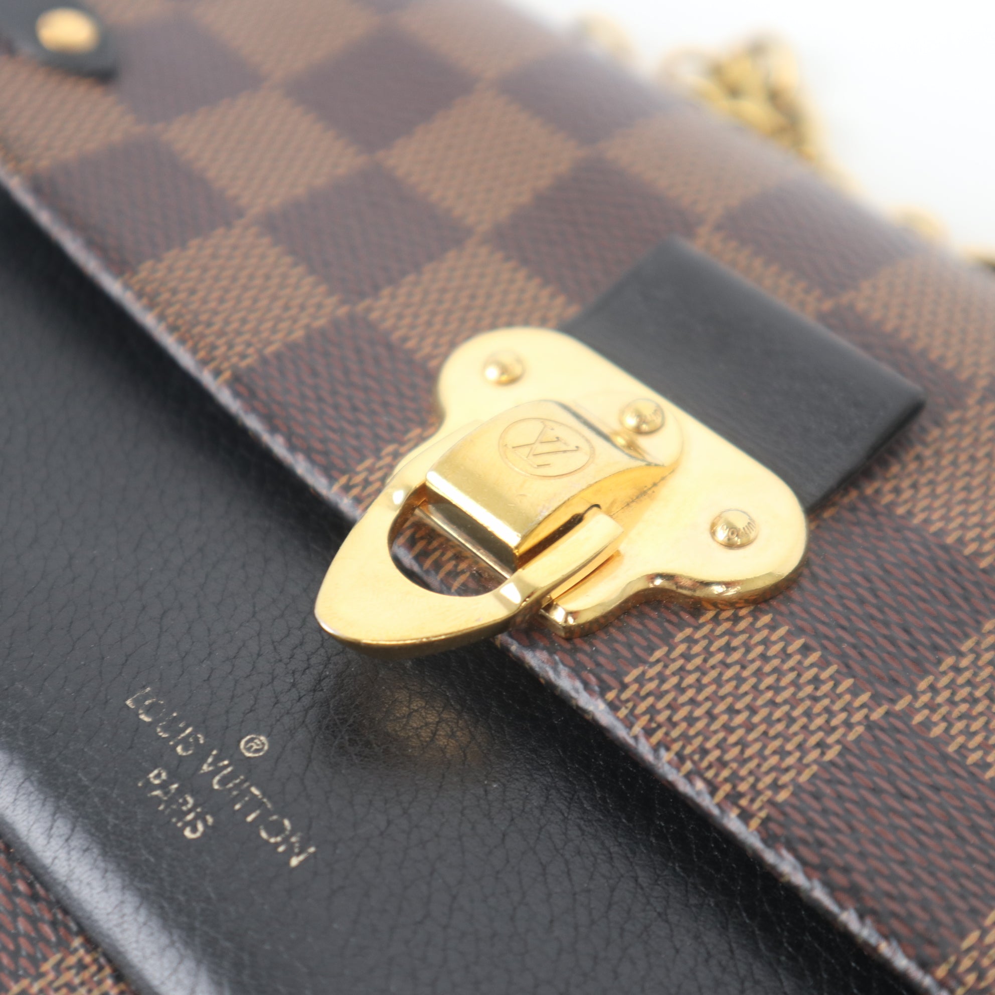 C1051 Louis Vuitton Vavin Chain Wallet NM Damier with Leather crossbody bag-Pre Owned