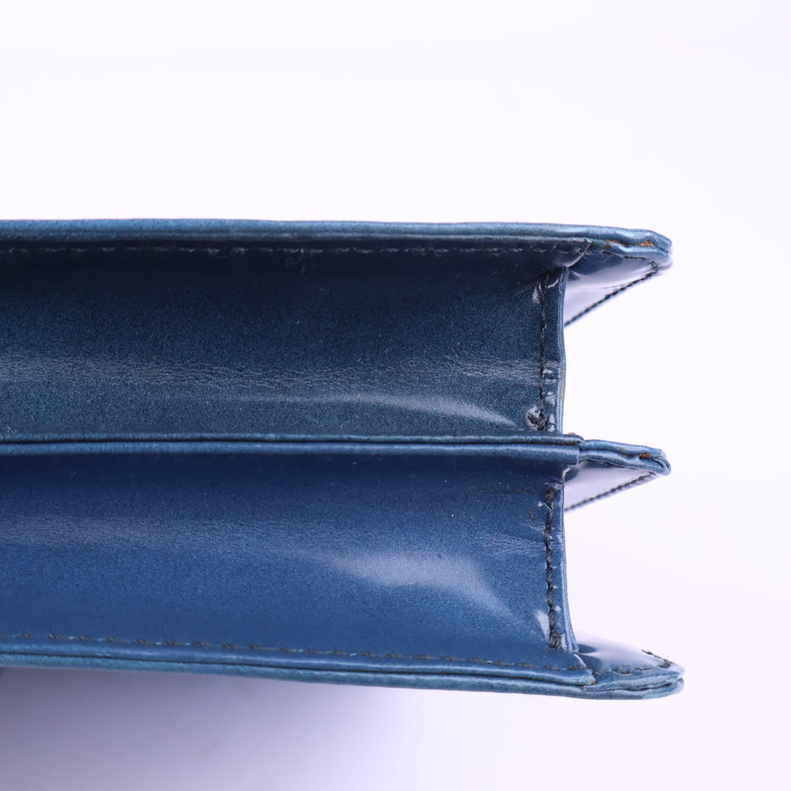 J2983 Prada Shoulder Bag Patent Leather Shoulder Bag | Pre-Owned Light Blue Patent leather