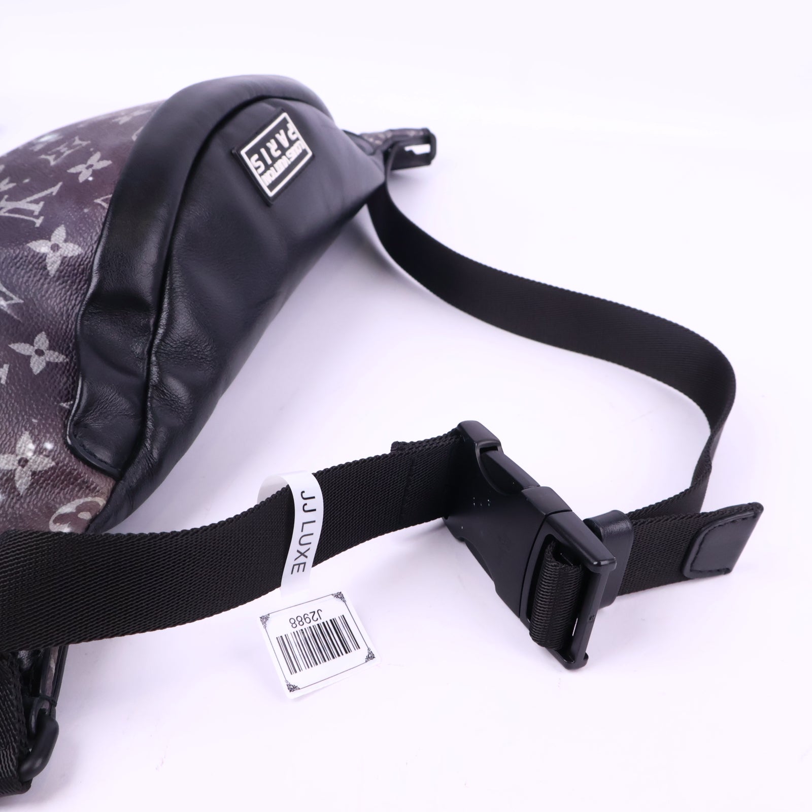 J2988 Louis Vuitton Belt Bag Discovery | Pre-Owned Black Multicolor Monogram canvas with leather and fabric belt