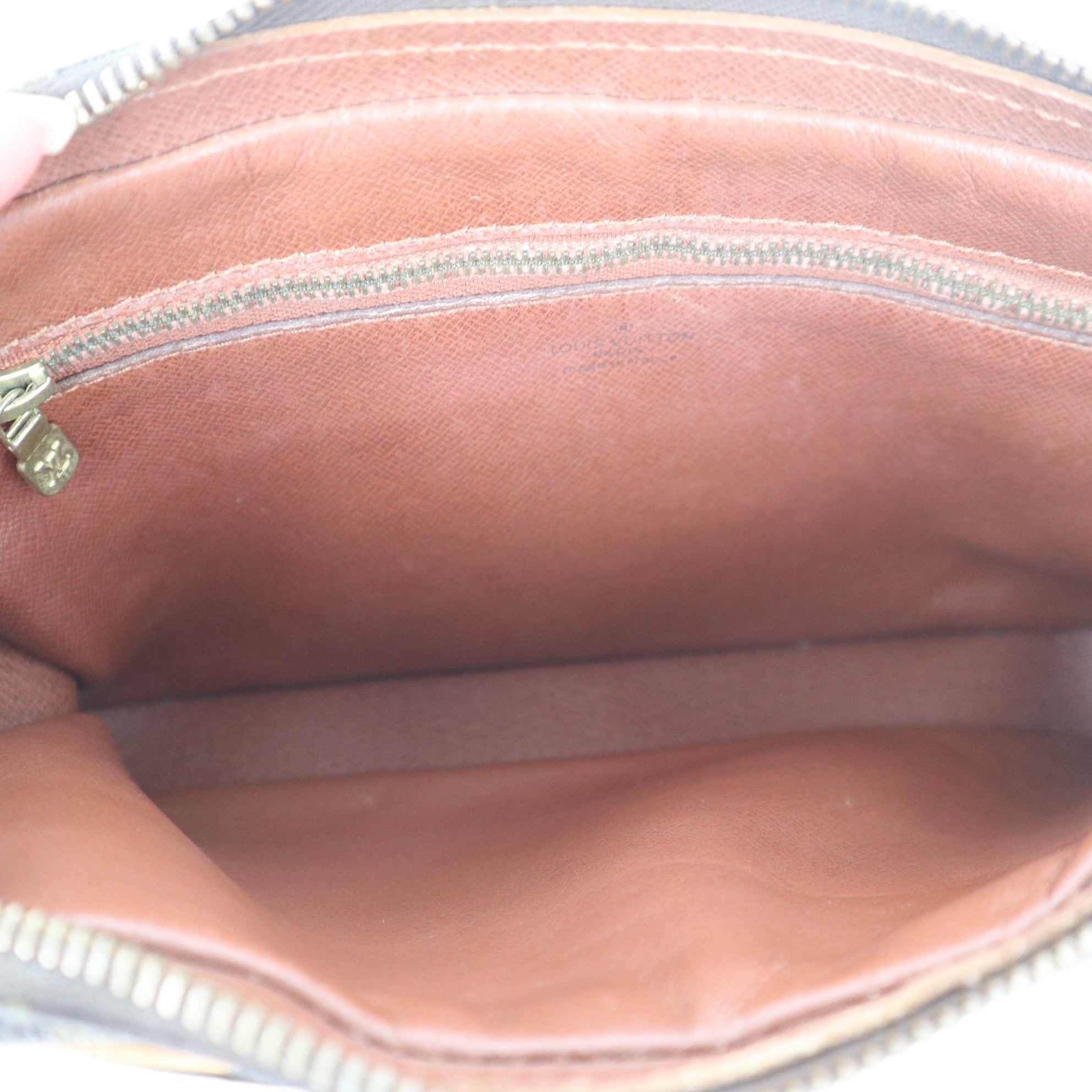 C1058 Louis Vuitton vintage Monogram Canvas Crossbody -Pre Owned