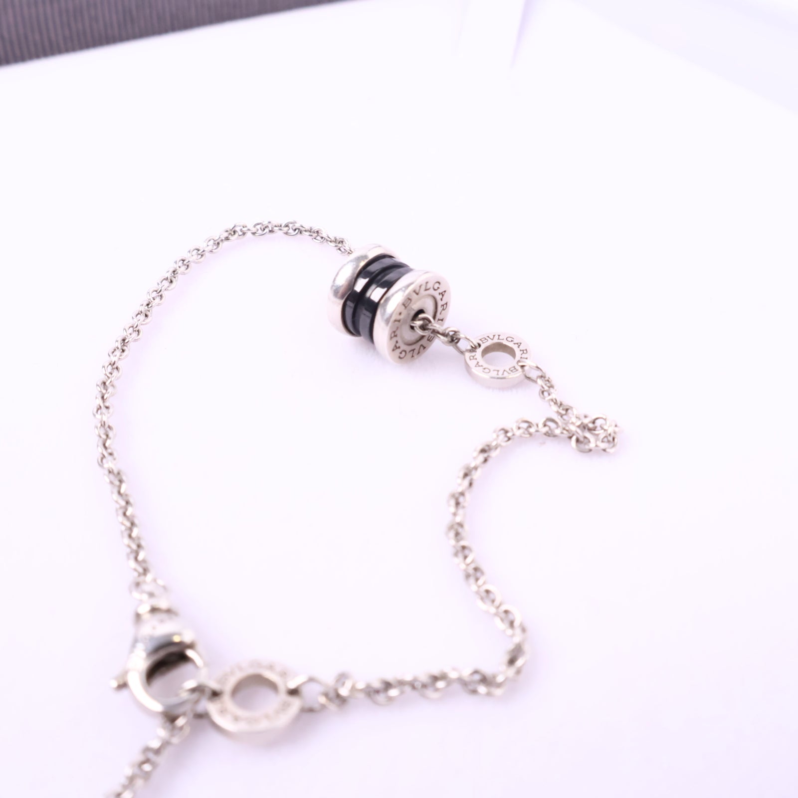J1077 Bvlgari Bracelet Save the Children Bracelet | Pre-Owned Metallic Metal/Plain