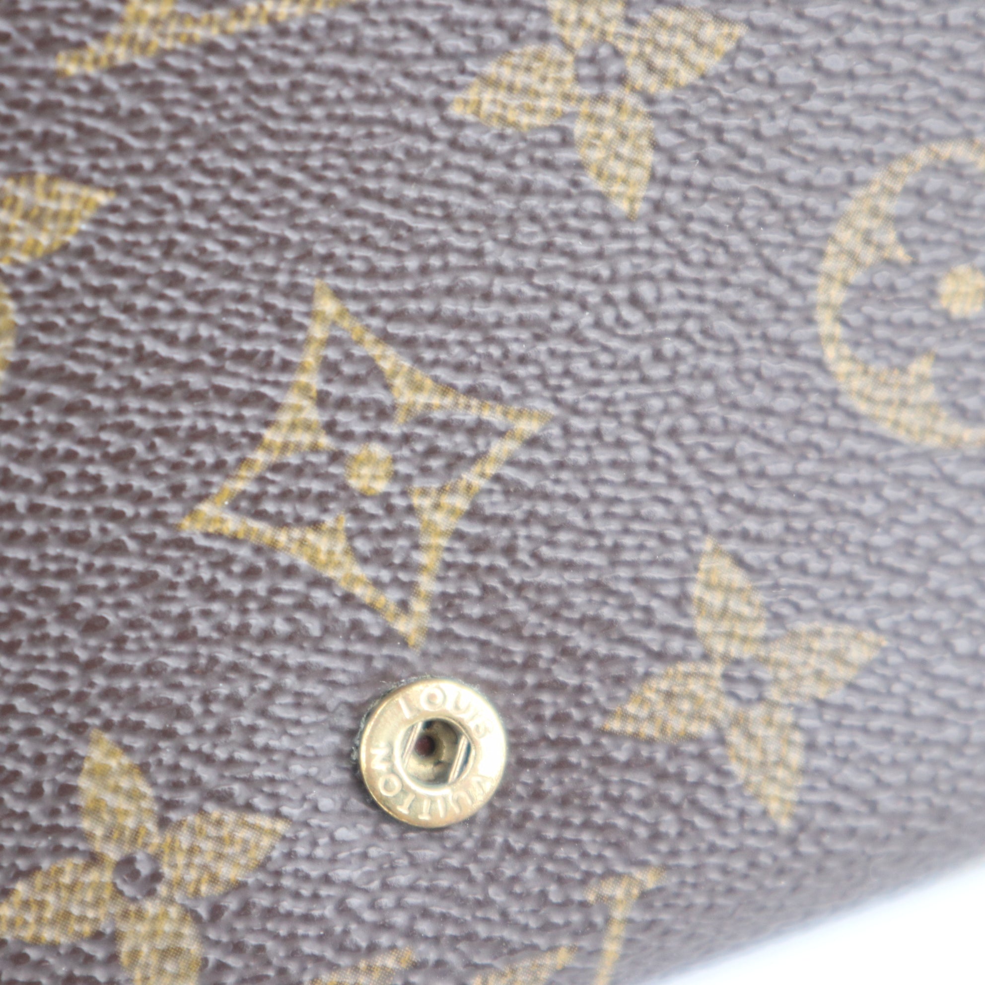 C2474 Louis Vuitton Wallet Vintage Monogram Wallet | Pre-Owned Very Good Brown Monogram Canvas