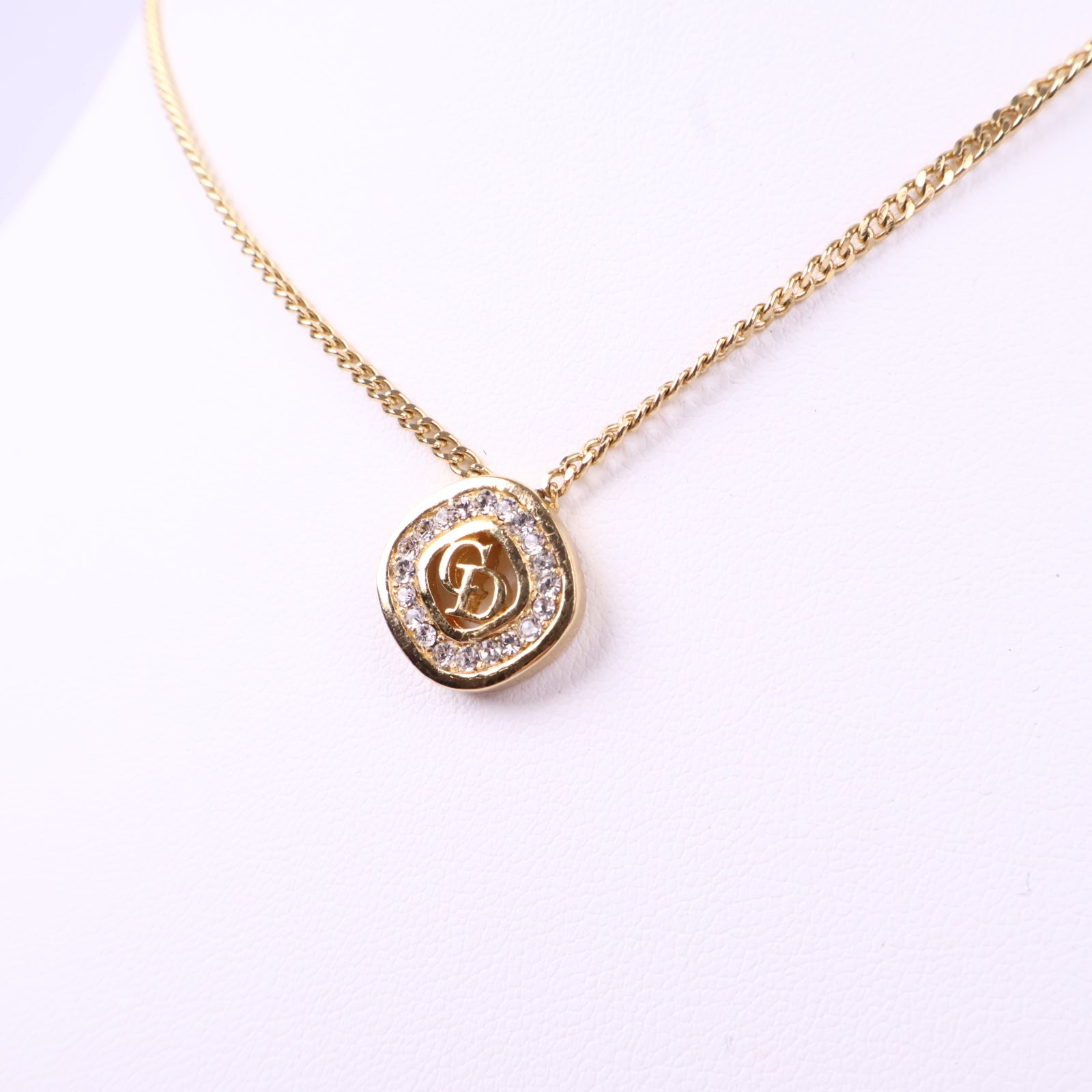 J3080 Christian Dior Necklace Logo | Pre-Owned Metal Dior logo