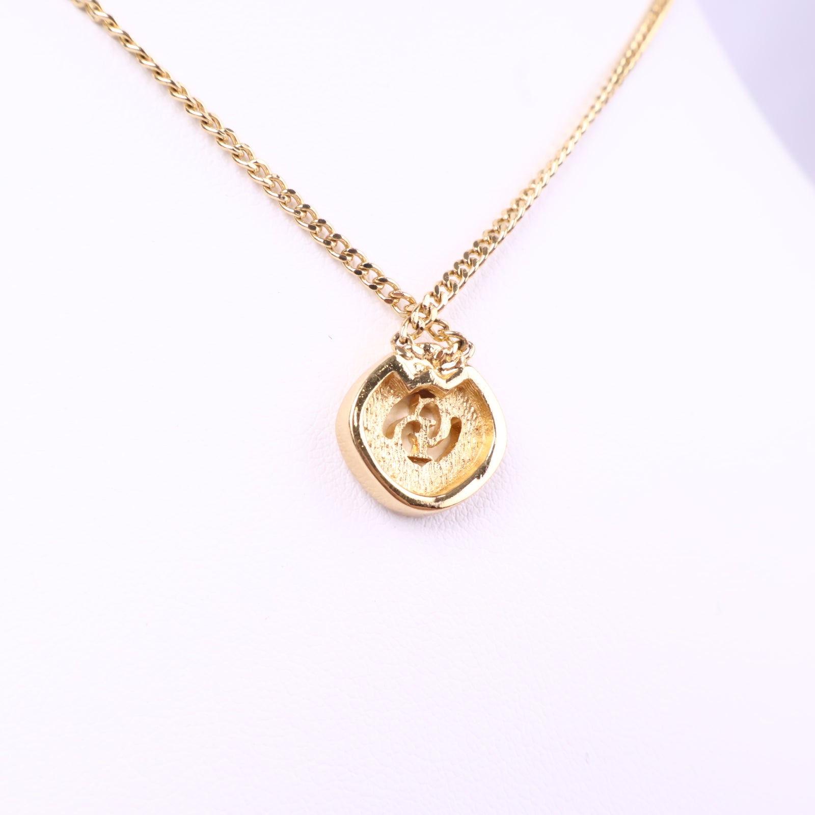 J3080 Christian Dior Necklace Logo | Pre-Owned Metal Dior logo