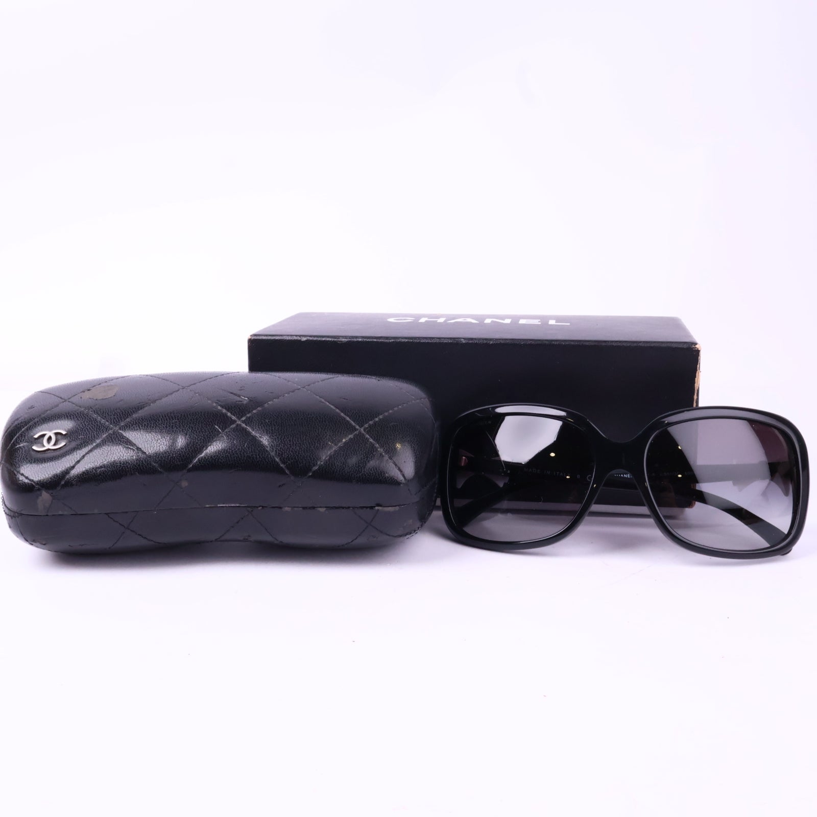J2977 Chanel Sunglasses CC Bow Sunglasses | Pre-Owned Neutral Acetate