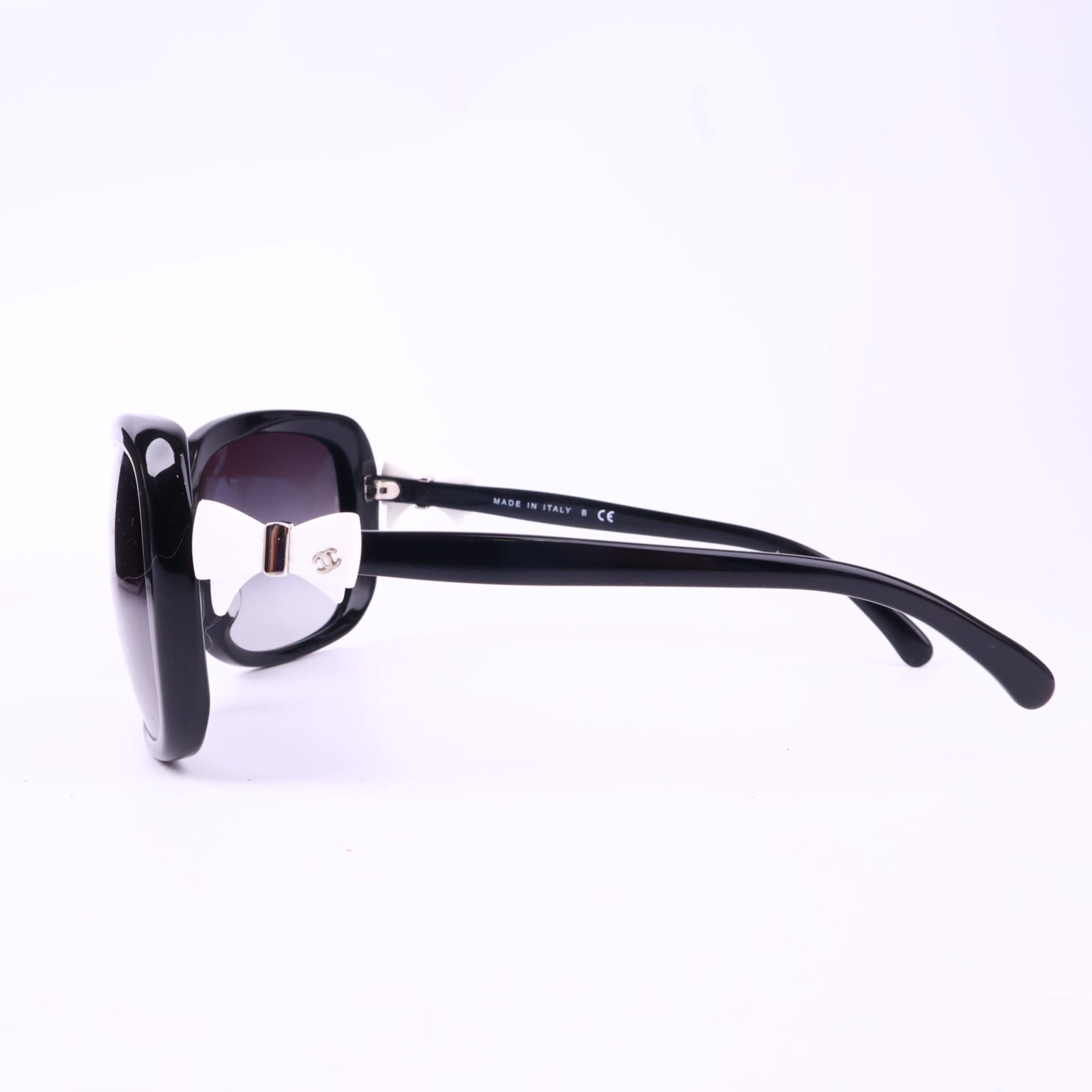 J2977 Chanel Sunglasses CC Bow Sunglasses | Pre-Owned Neutral Acetate