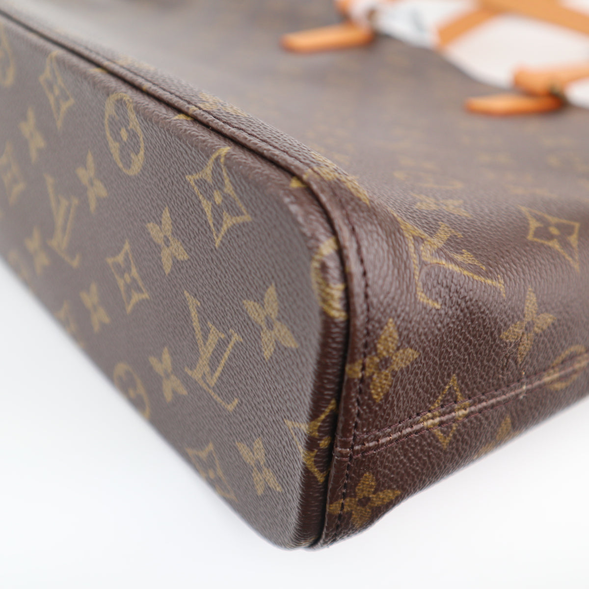 C2510R Louis Vuitton Tote Bag Luco Monogram Tote | Pre-Owned Excellent Brown Monogram Canvas