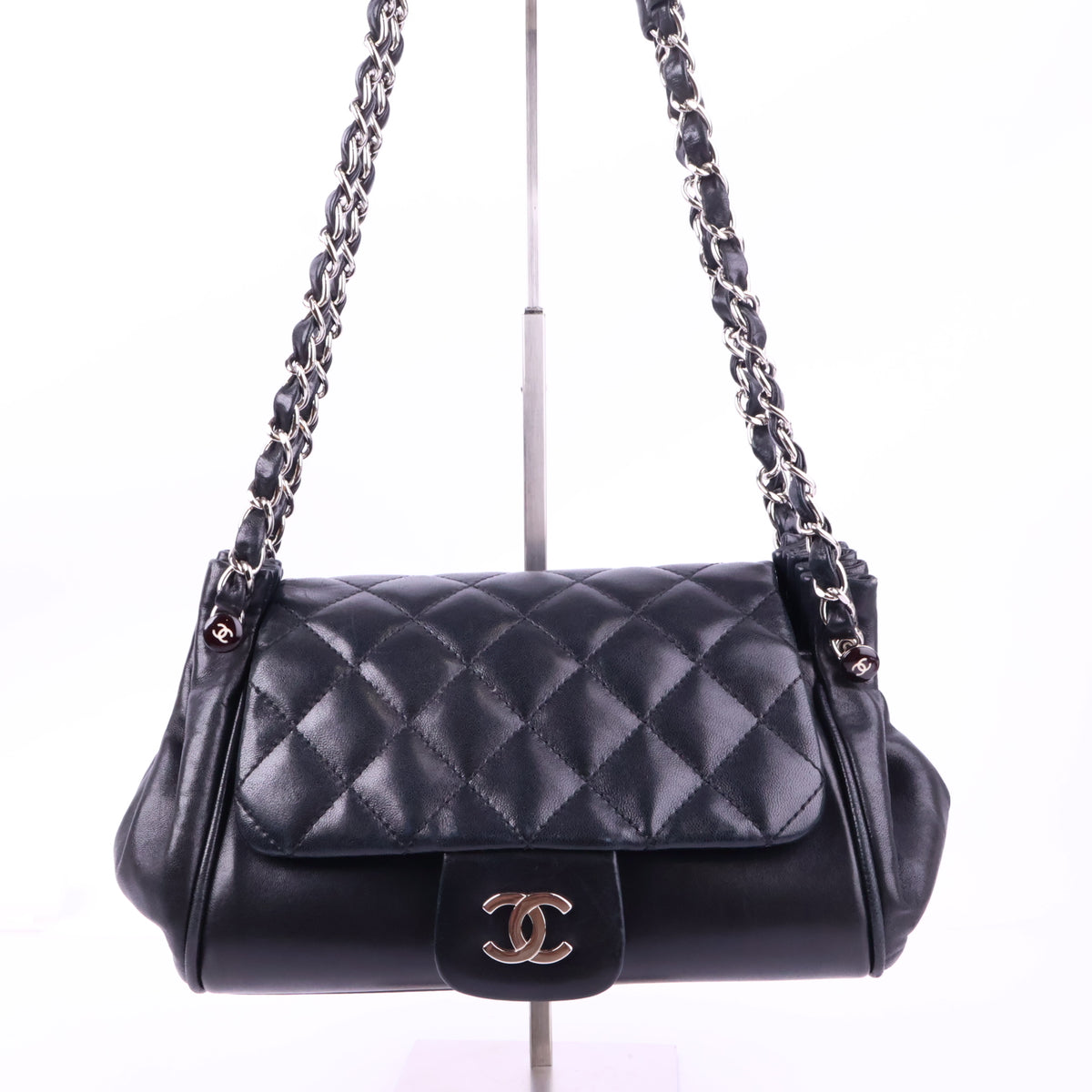 J2845 Chanel Shoulder Bag Lambskin Accordion Shoulder Bag | Pre-Owned Leather