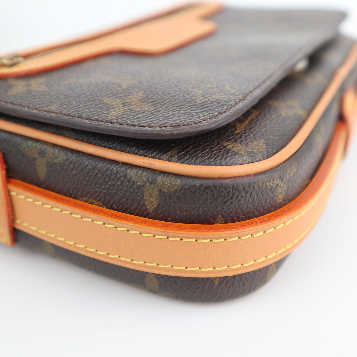 C2521R Louis Vuitton Crossbody Bag Monogram Saint Germain 28 | Pre-Owned Excellent Brown Monogram Coated Canvas