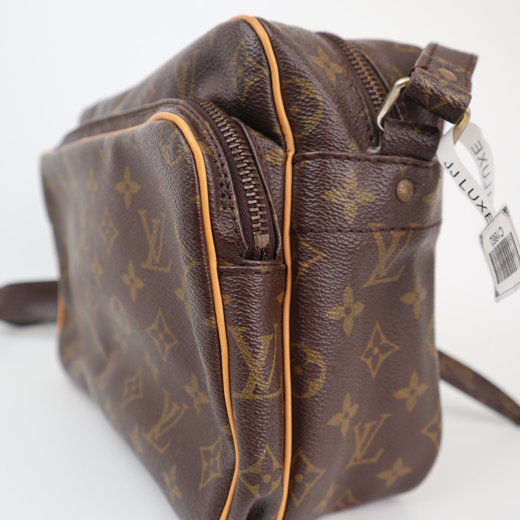 Louis Vuitton Monogram Canvas Reporter PM Shoulder Bag C1662R | Pre-Owned Very Good Brown Monogram Canvas