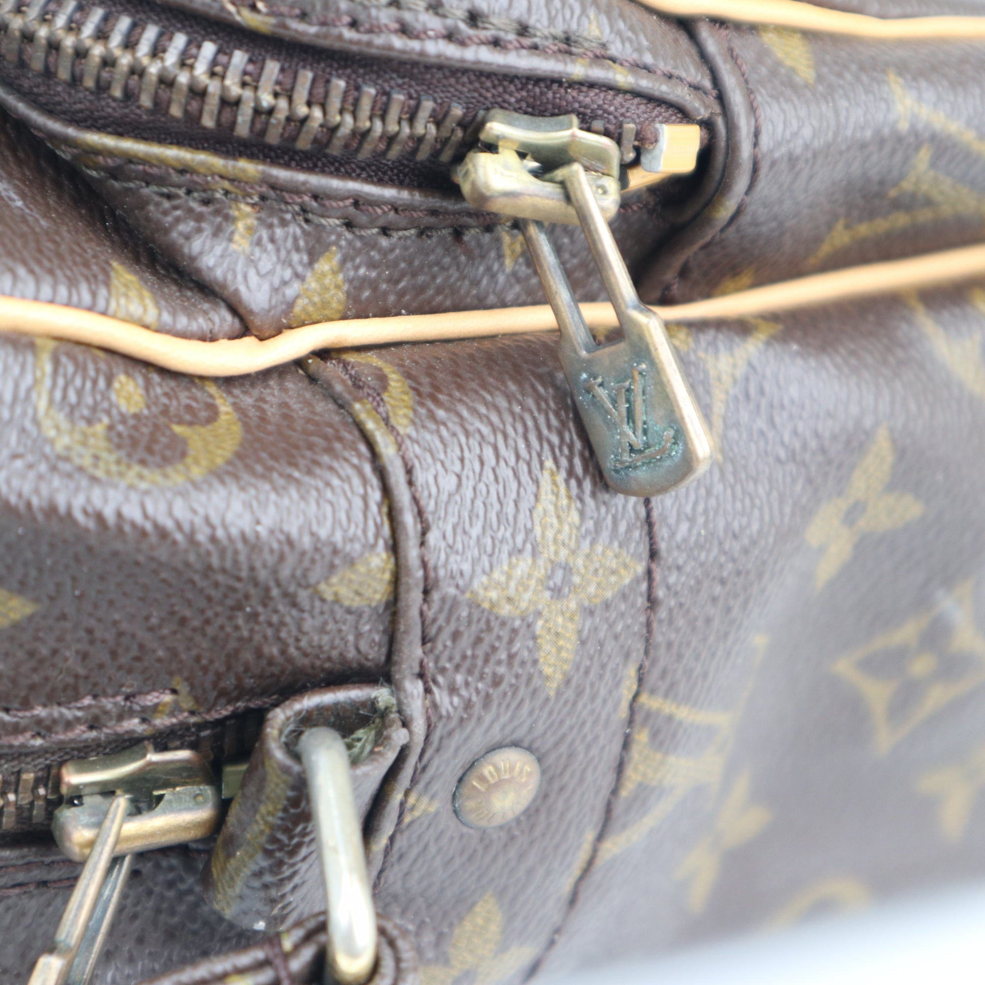 Louis Vuitton Monogram Canvas Reporter PM Shoulder Bag C1662R | Pre-Owned Very Good Brown Monogram Canvas