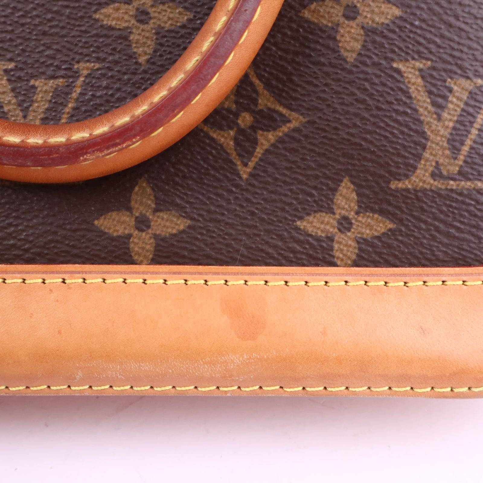 J2910 Louis Vuitton Top Handle Bag Monogram Alma BB | Pre-Owned Brown Monogram Coated canvas, Leather trim