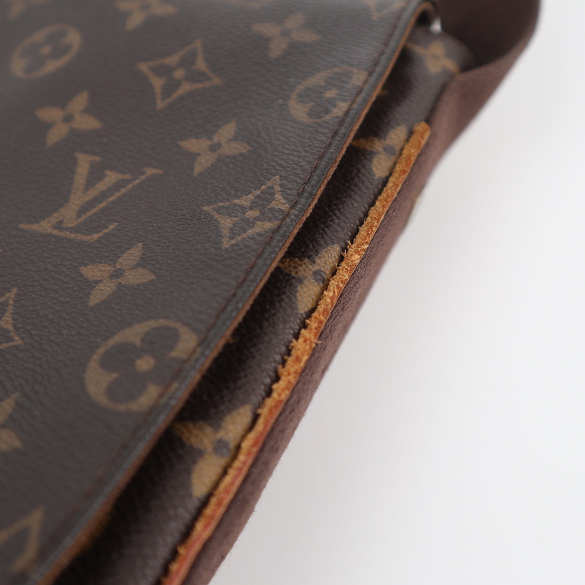 Louis Vuitton Monogram Canvas Beaubourg Shoulder Bag C1667 | Pre-Owned Very Good Brown Monogram Canvas