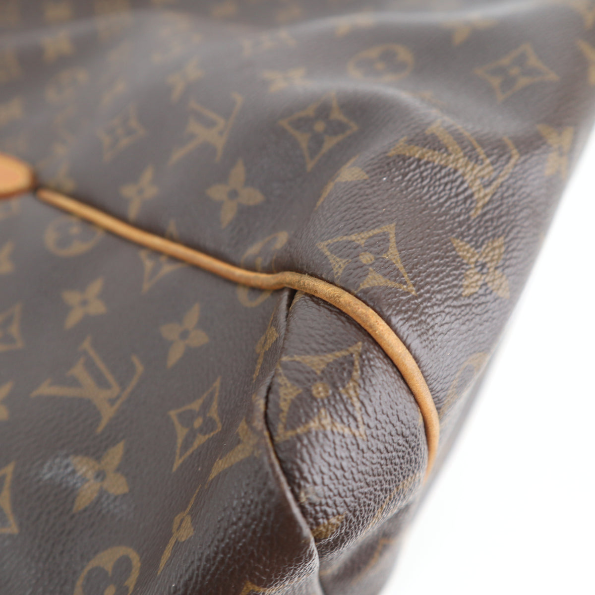 Louis Vuitton Monogram Canvas Totally MM Shoulder Bag C1672 | Pre-Owned Very Good Brown Monogram Canvas