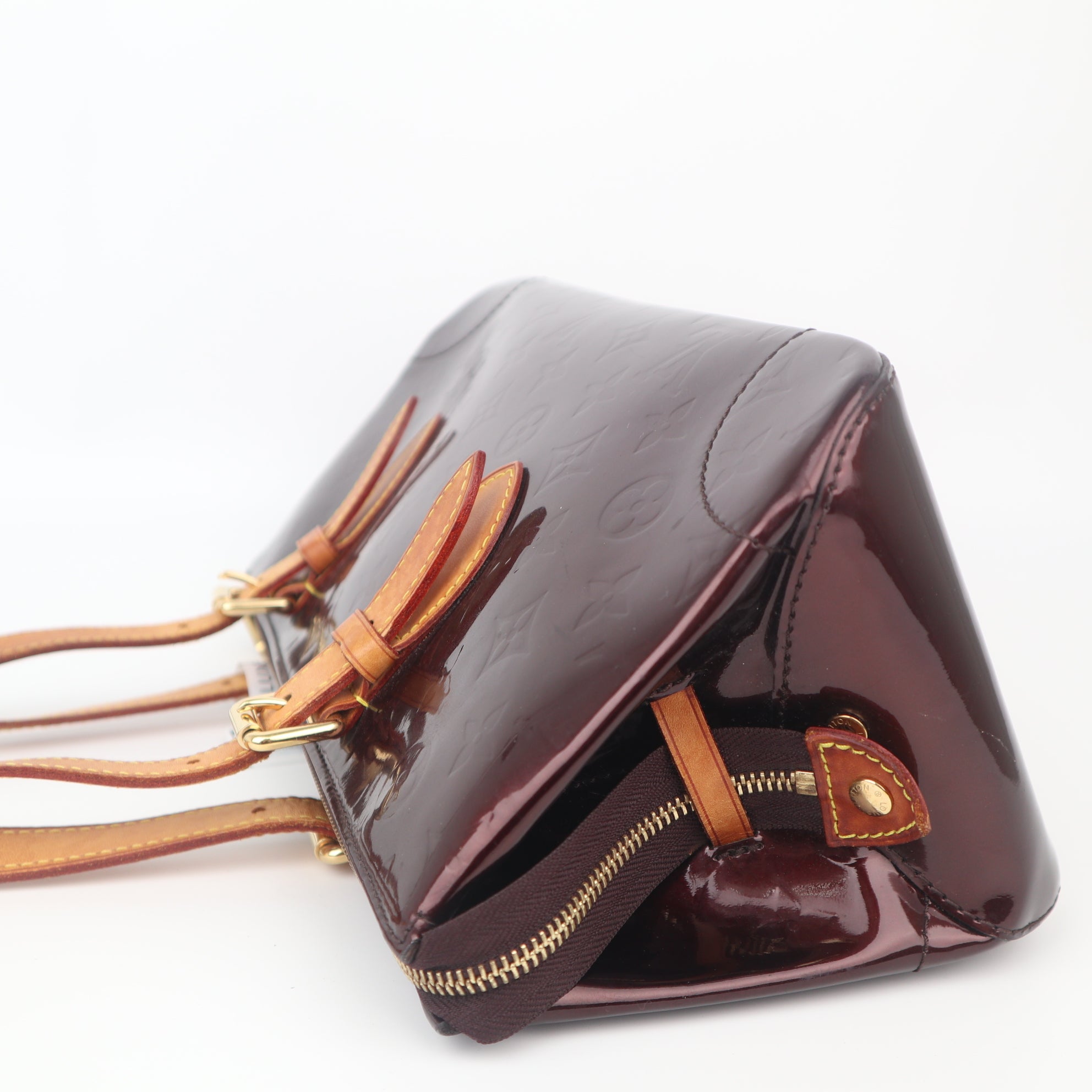 C1108 Louis Vuitton Amarante Monogram Vernis Rosewood Avenue Shoulder Bag-Pre Owned