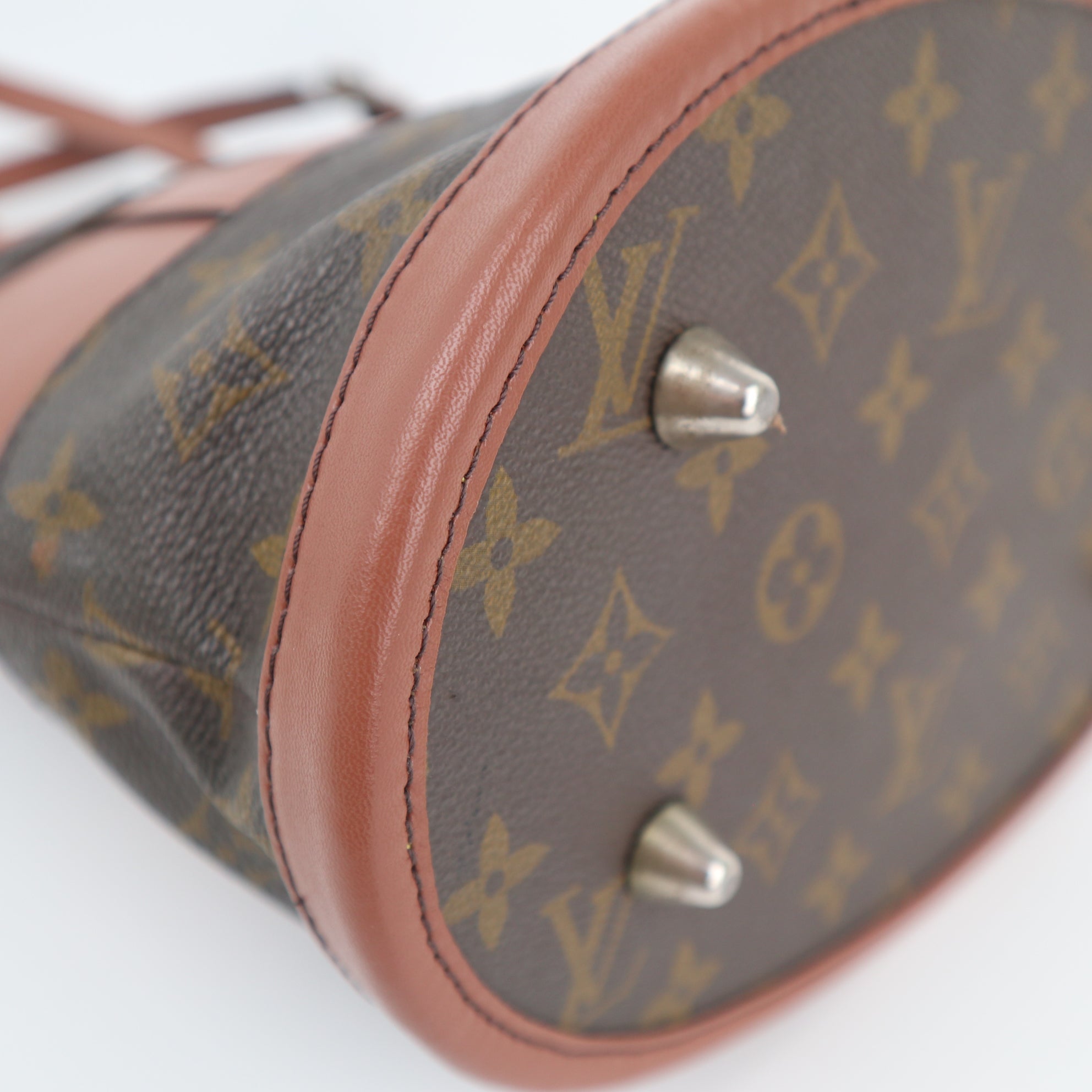 Louis Vuitton Monogram Canvas Petit Vintage Bucket Shoulder Bag C1693R | Pre-Owned Very Good Brown Monogram Canvas